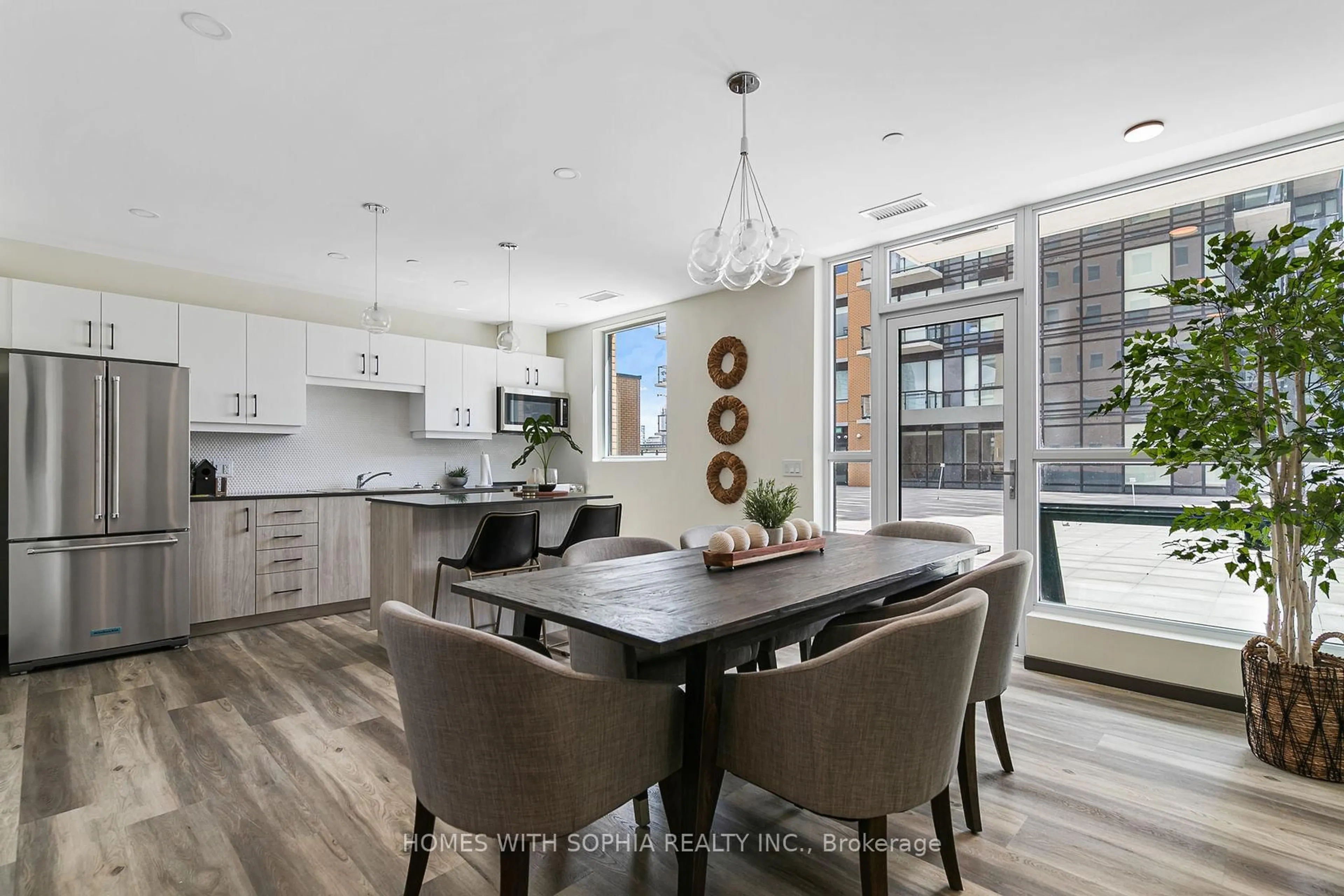 Open concept kitchen, ceramic/tile floor for 104 Garment St #2109, Kitchener Ontario N2G 0C8