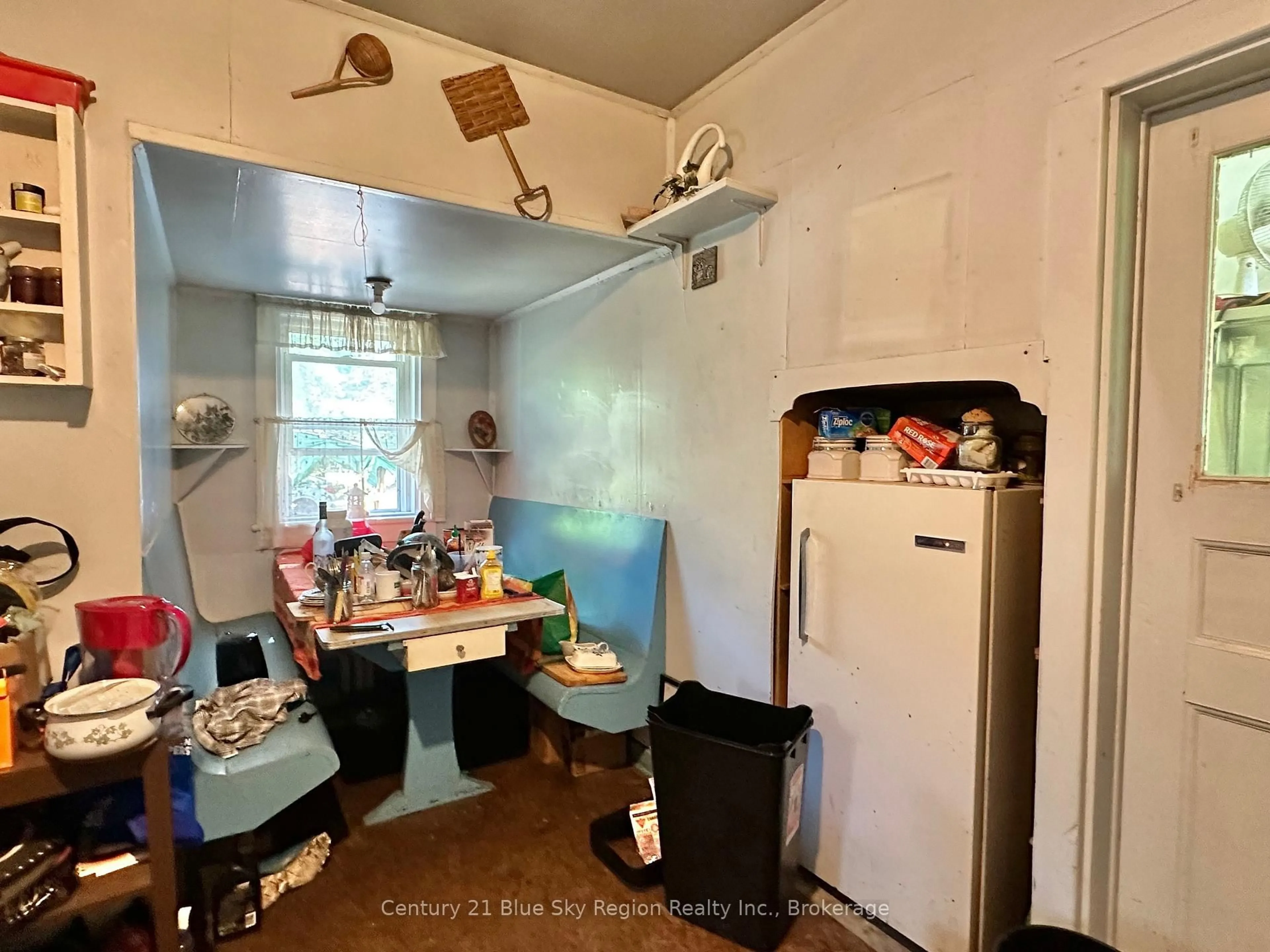 A pic of a room for 195 Janveau Rd, Papineau-Cameron Ontario P0H 1V0