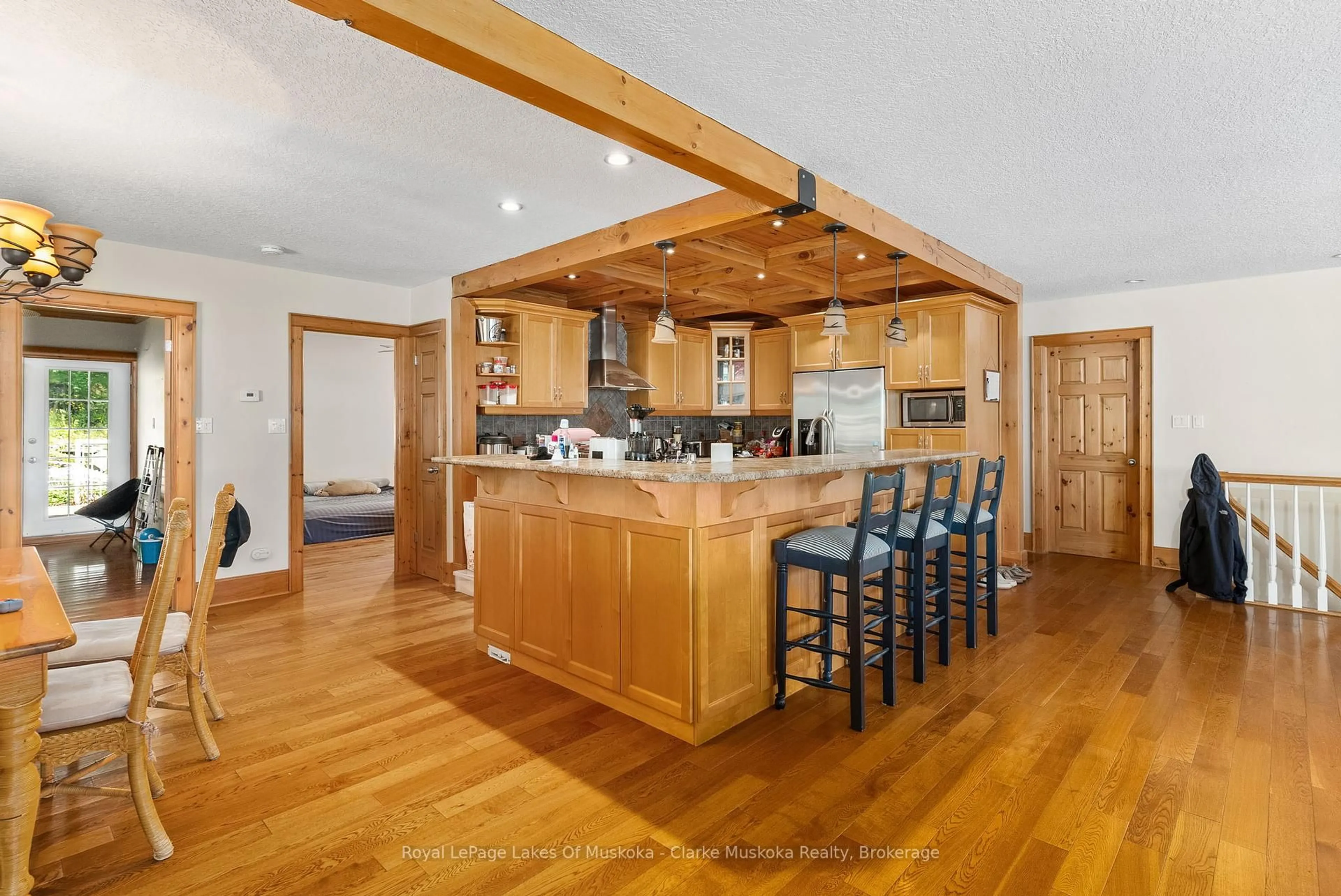 Open concept kitchen, wood/laminate floor for 1013 JUDDHAVEN Rd, Muskoka Lakes Ontario P0B 1G0