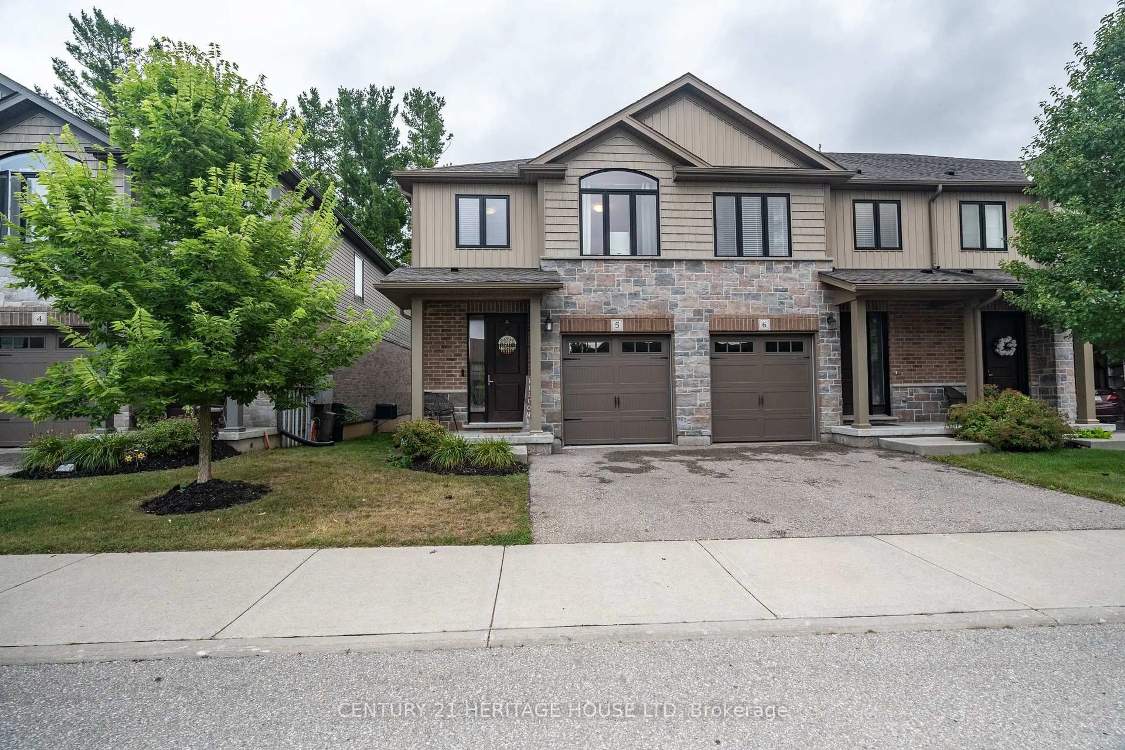 Home with brick exterior material, street for 50 Bute St #5, North Dumfries Ontario N0B 1E0