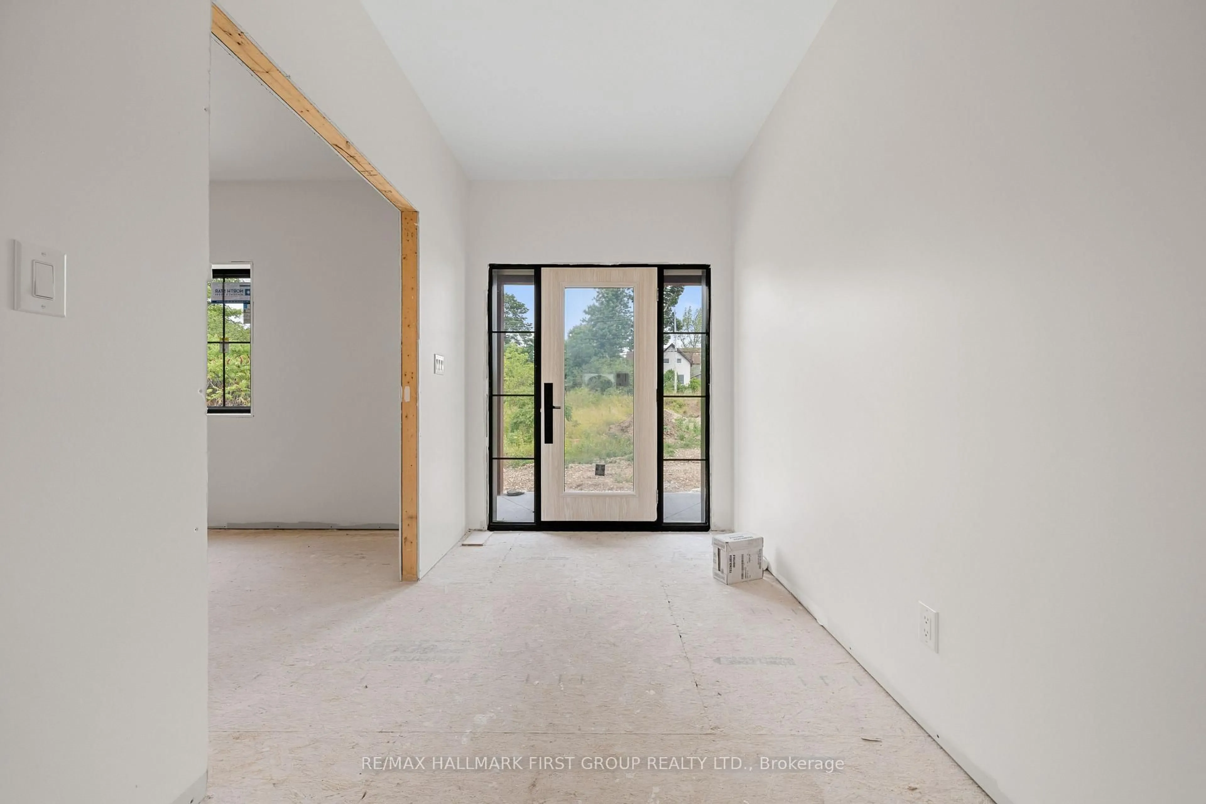 Indoor foyer for 19115 Loyalist Pkwy, Prince Edward County Ontario K0K 1T0