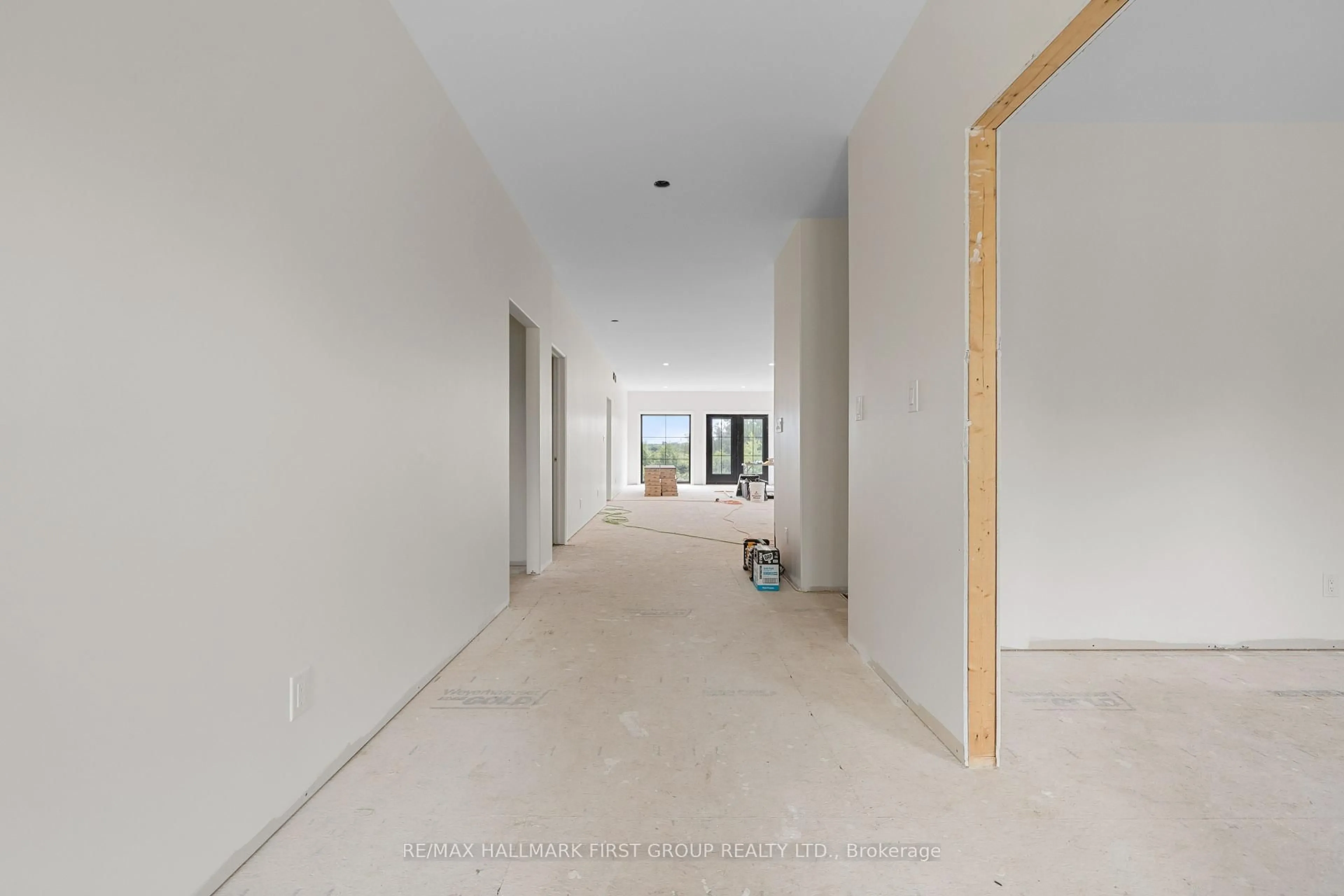 Indoor foyer for 19115 Loyalist Pkwy, Prince Edward County Ontario K0K 1T0