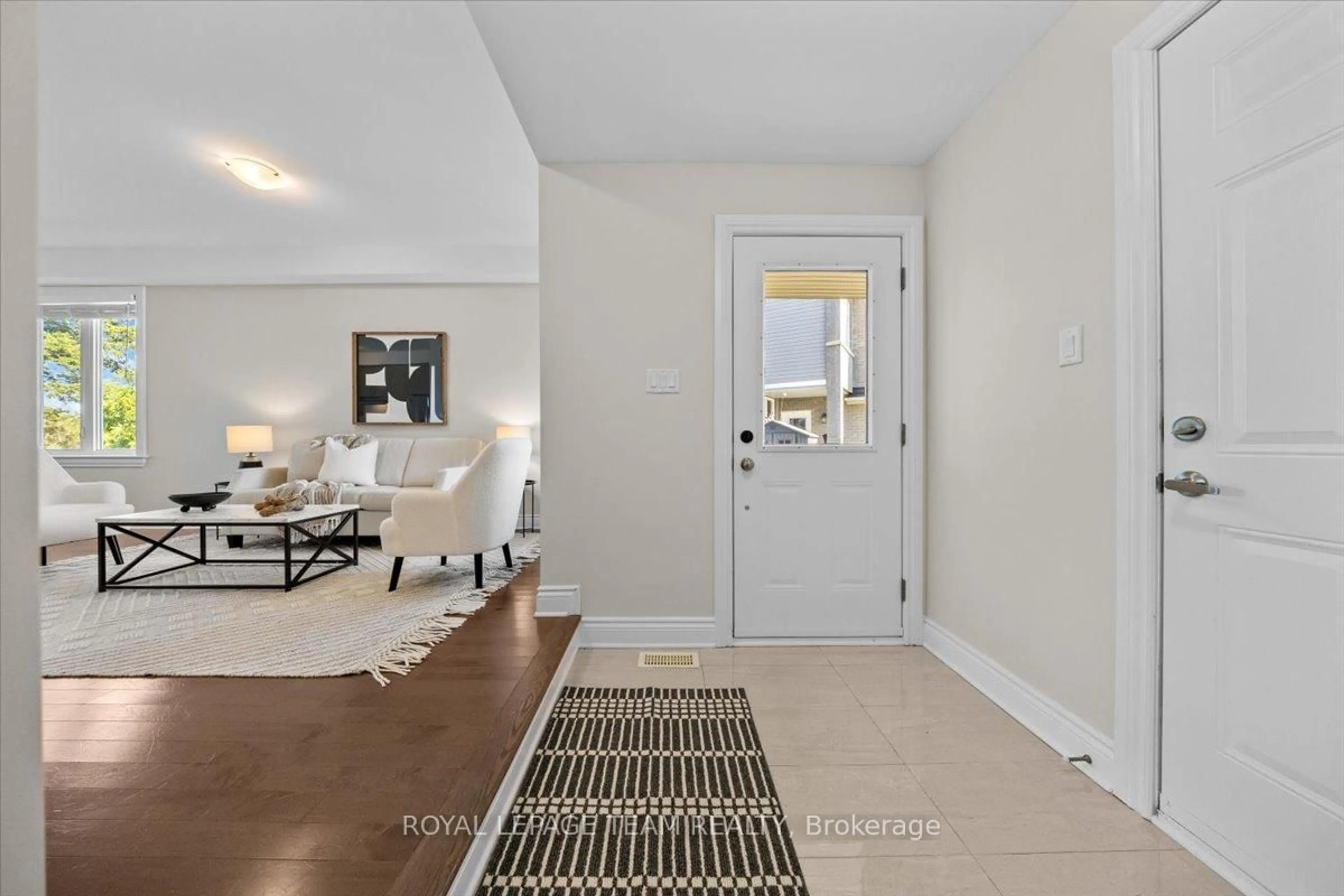 Indoor entryway for 227 Bert Hall St, Arnprior Ontario K7S 0H1