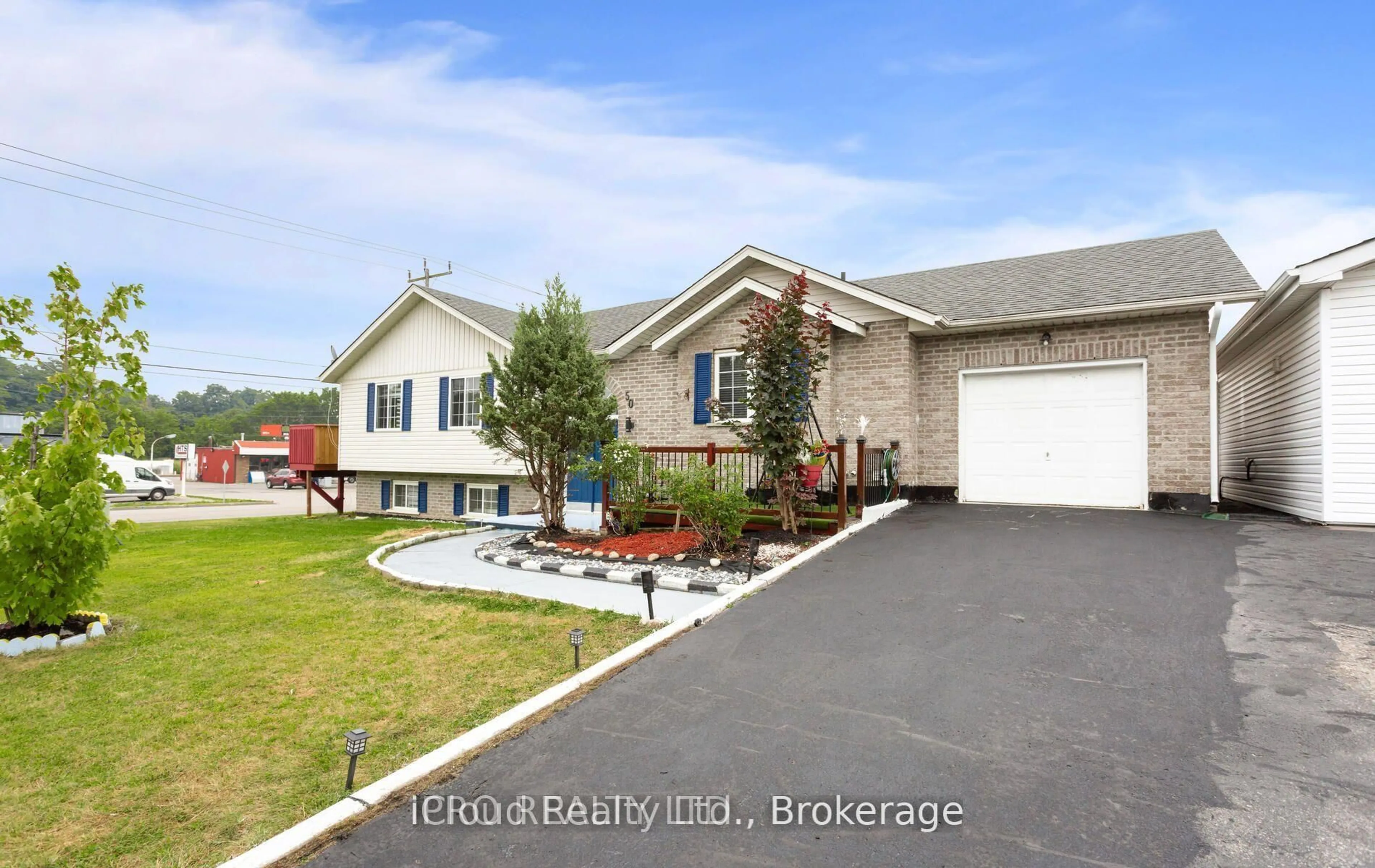 Unknown for 50 Galt Ave, Cambridge Ontario N1R 8N5