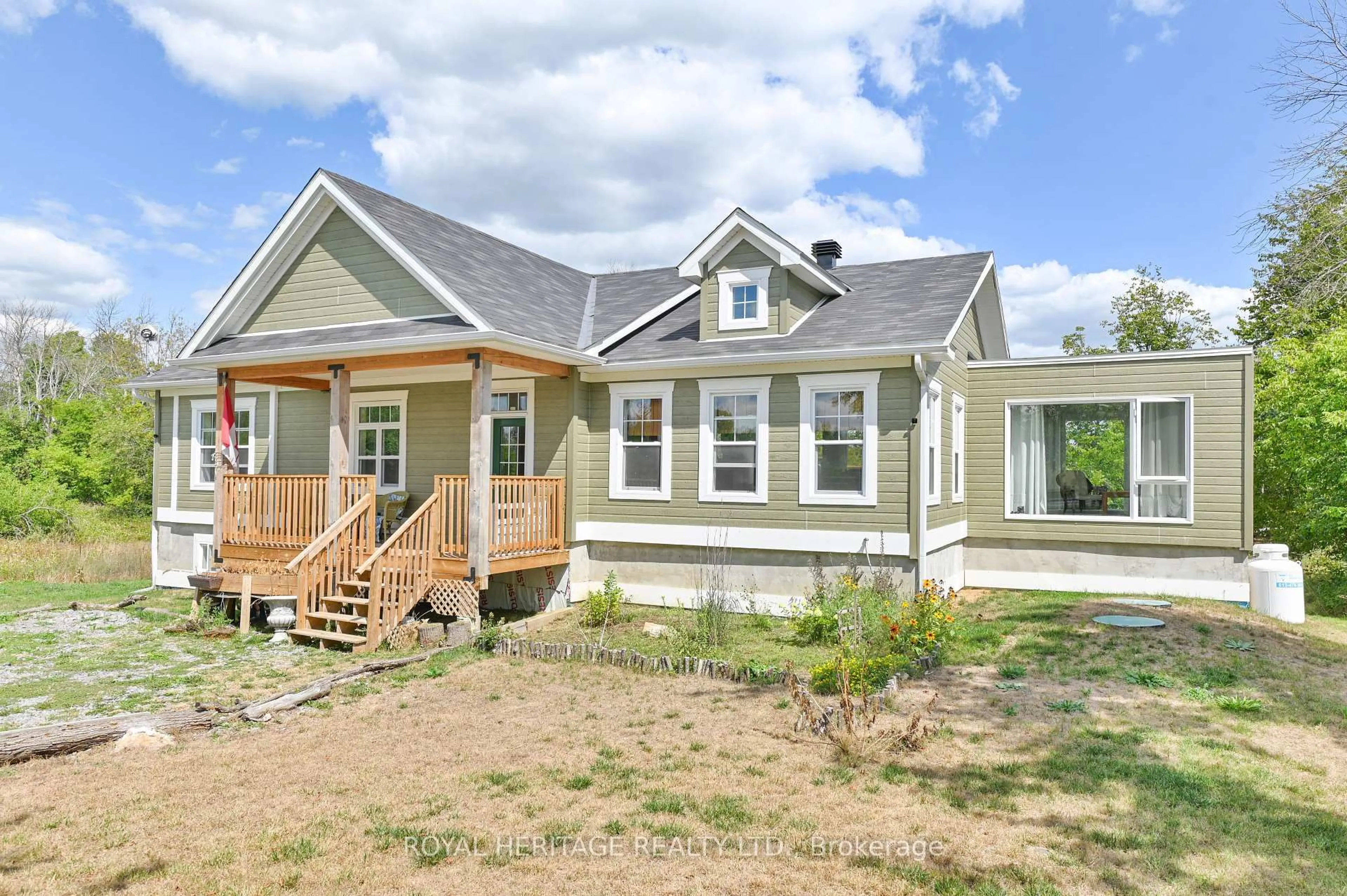 Home with vinyl exterior material, unknown for 202 Skootamatta Lane, Tweed Ontario K0K 3J0