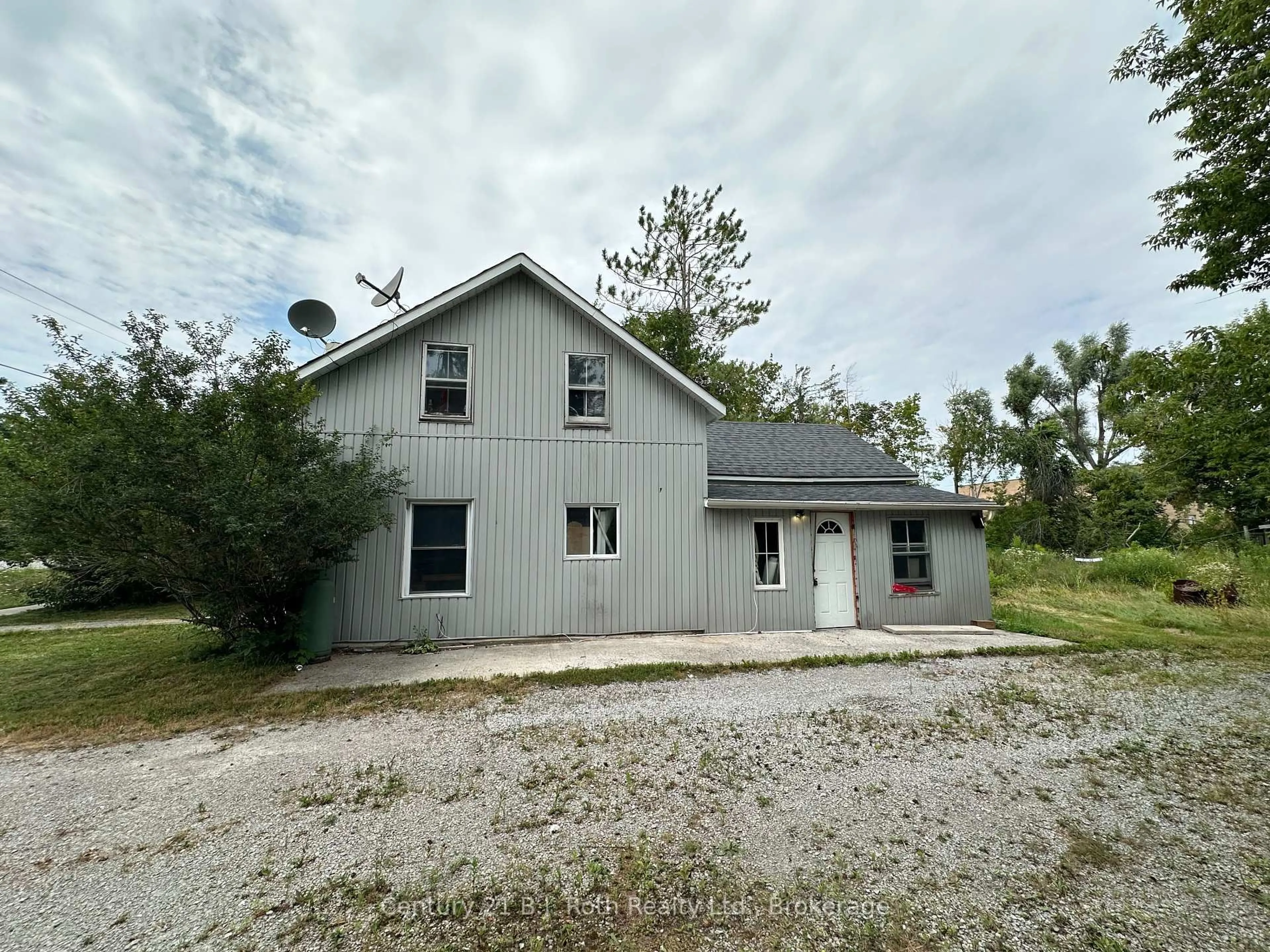 A pic from outside/outdoor area/front of a property/back of a property/a pic from drone, building for 1740 Kirkfield Rd, Kawartha Lakes Ontario K0M 2B0