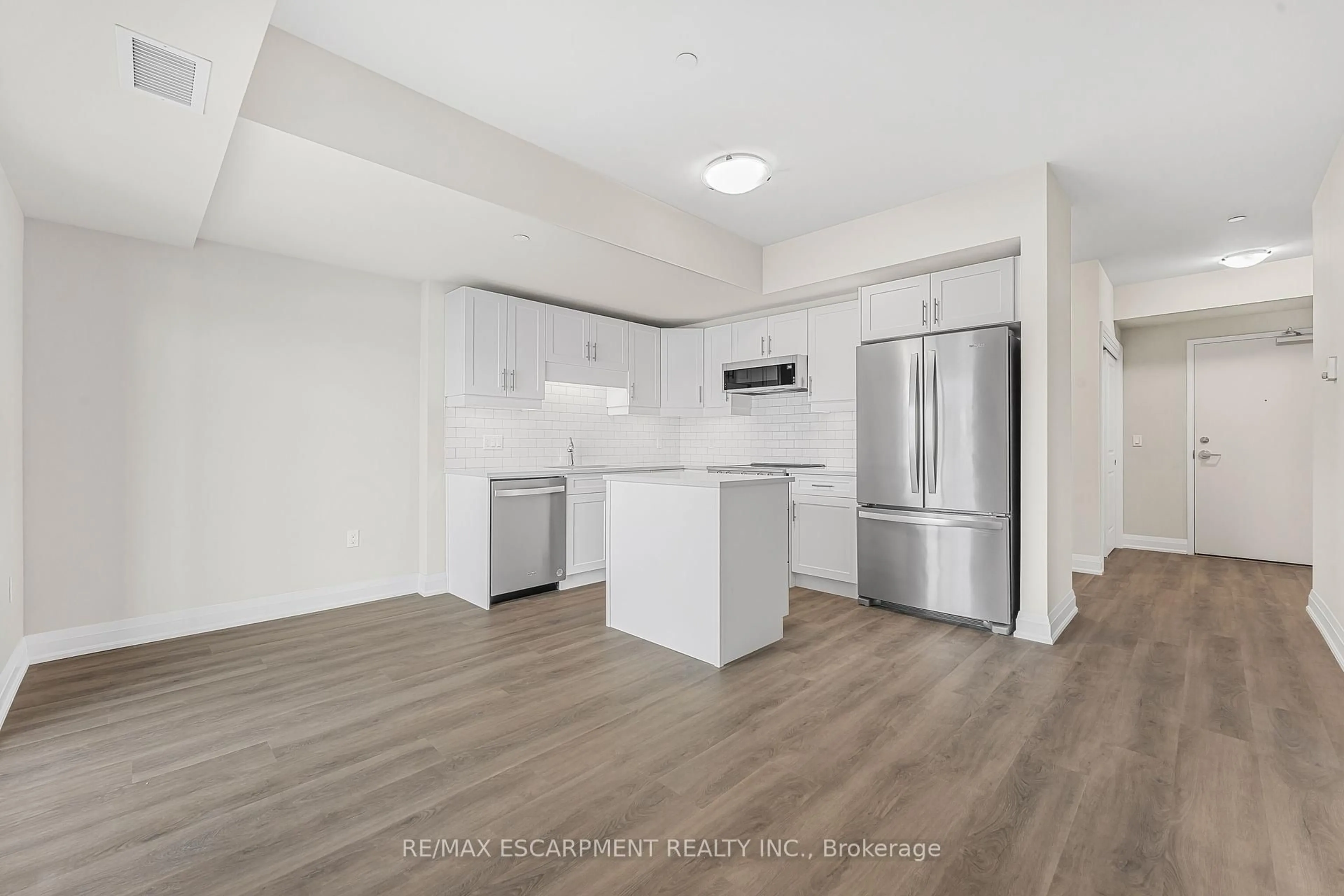 Open concept kitchen, unknown for 118 SUMMERSIDES Blvd #114, Pelham Ontario L0E 1E1