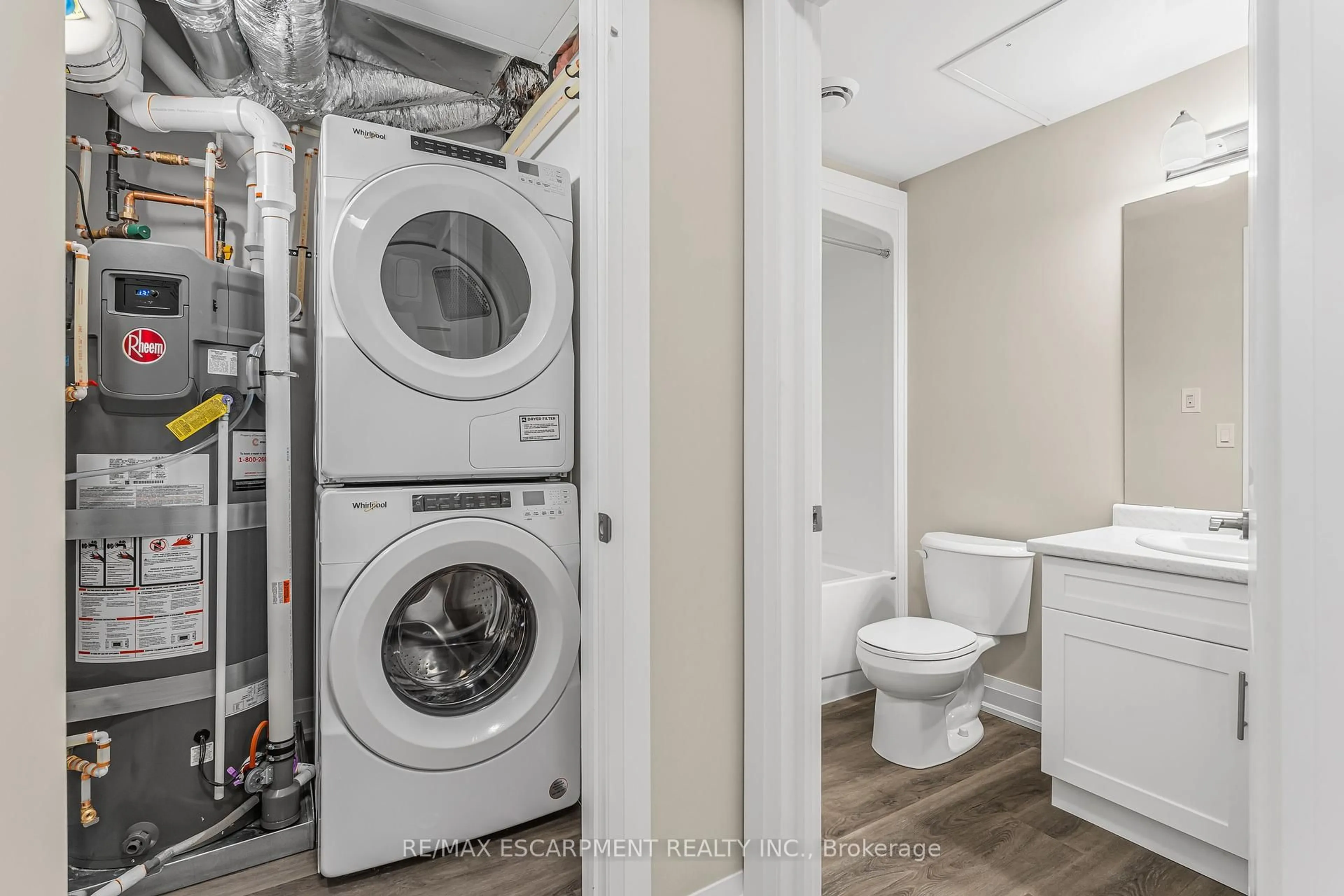 Laundry room for 118 SUMMERSIDES Blvd #114, Pelham Ontario L0E 1E1