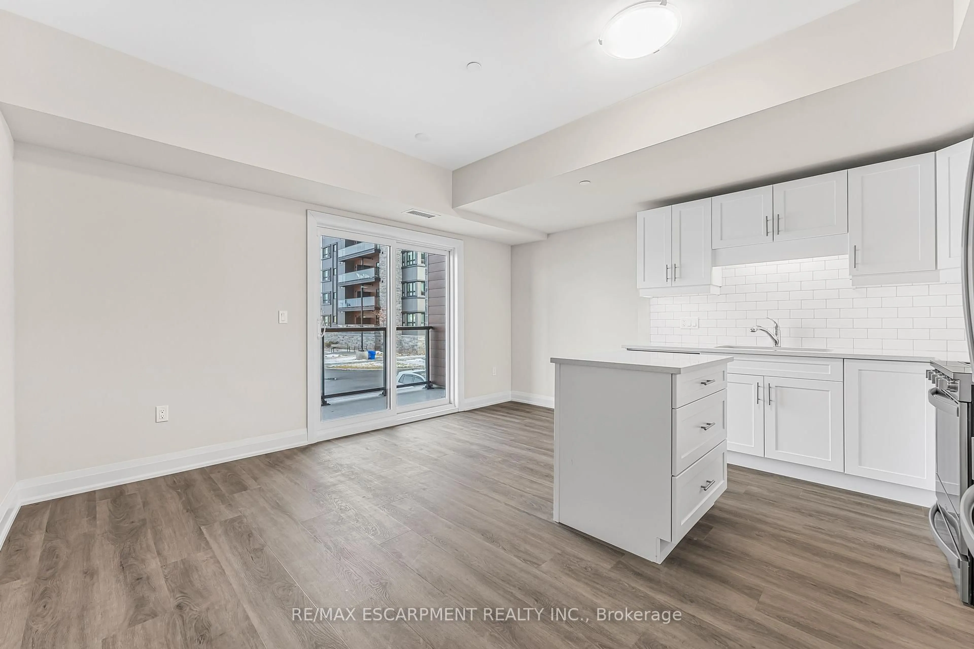 Open concept kitchen, unknown for 118 SUMMERSIDES Blvd #114, Pelham Ontario L0E 1E1