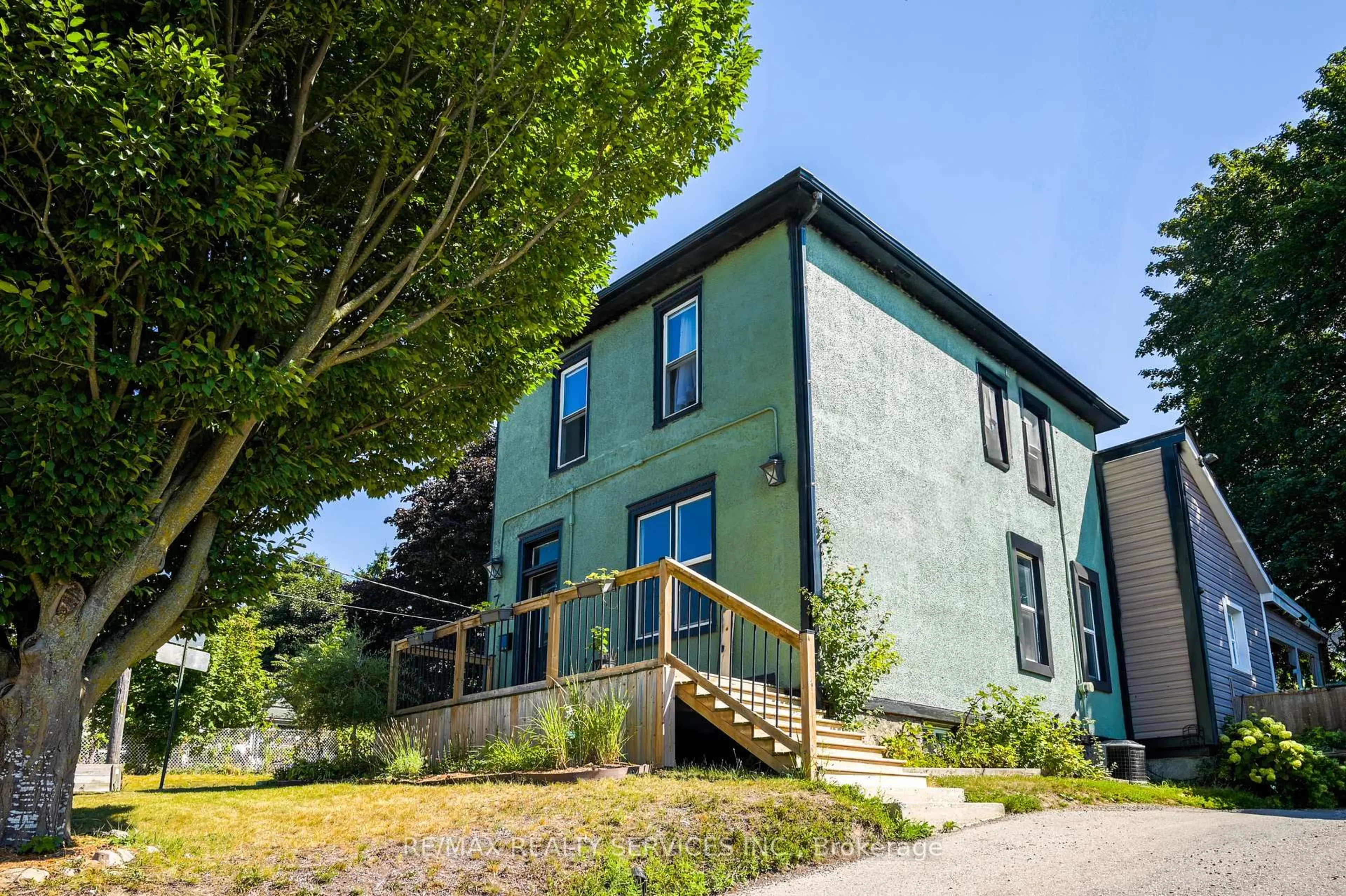 Unknown for 73 Brock Street St, Woodstock Ontario N4S 3B7