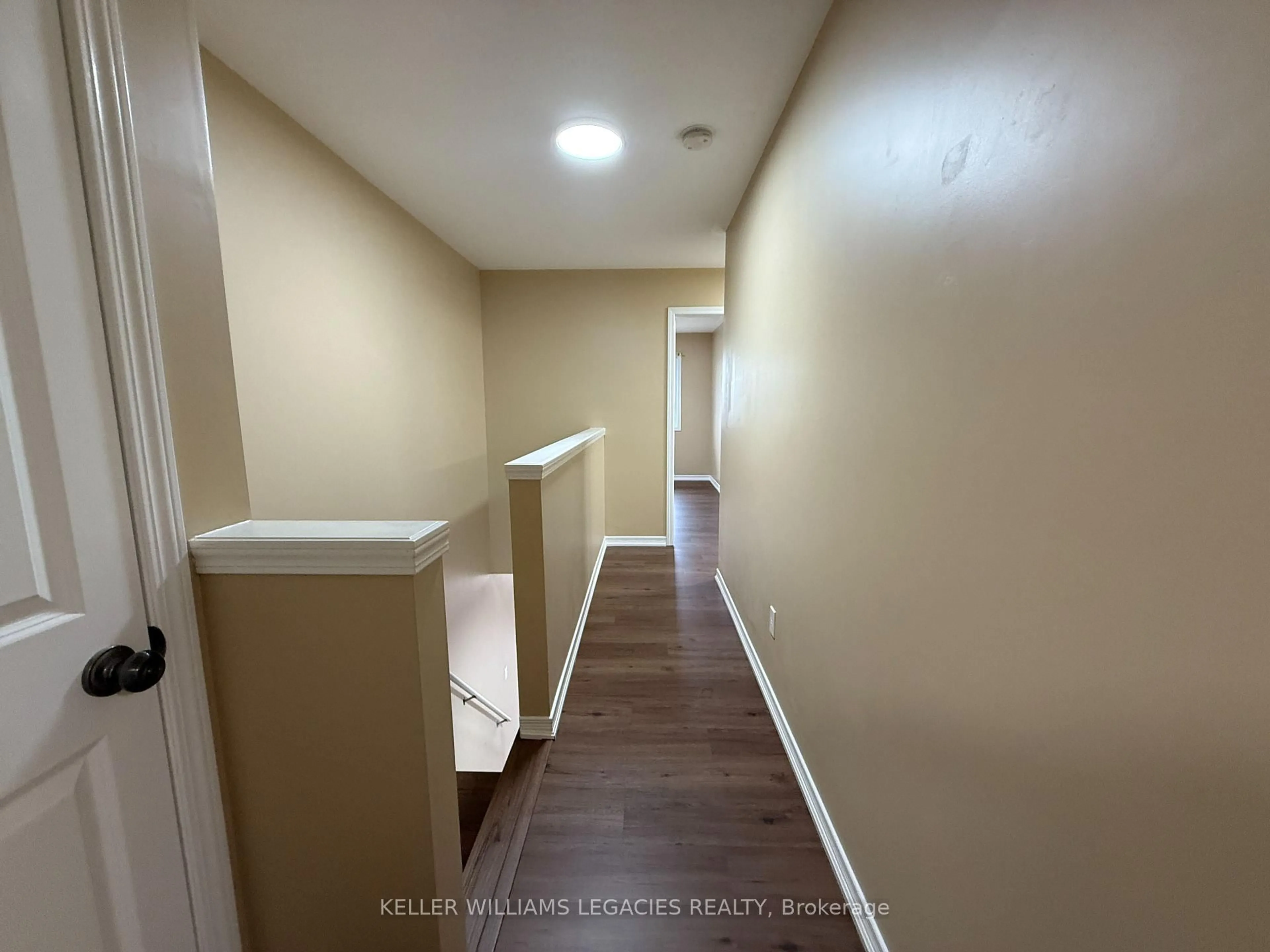 A pic of a room for 933 Zeller Cres, Kitchener Ontario N2A 0C7