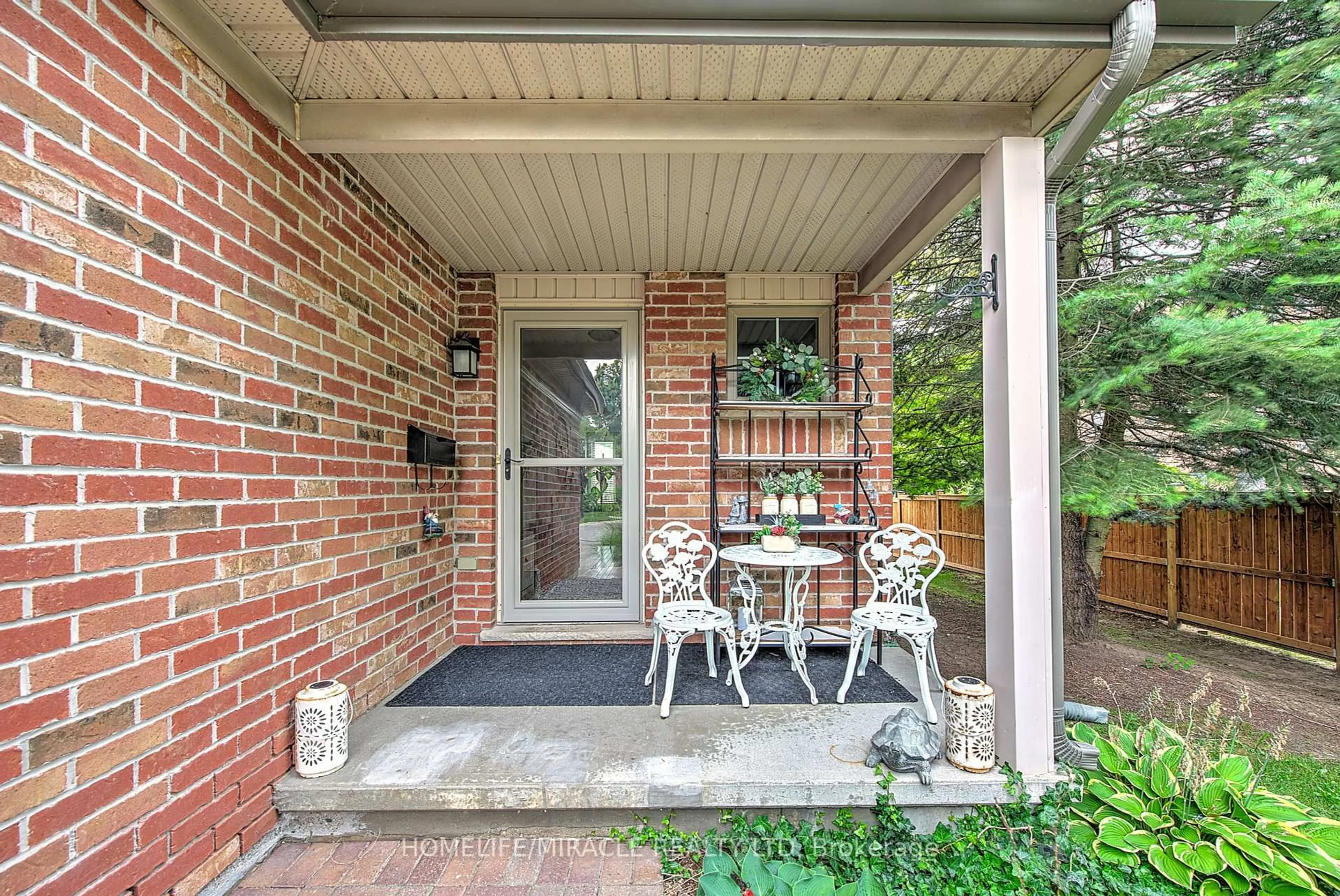 Patio, street for 505 Proudfoot Lane #1, London North Ontario N6H 5N9