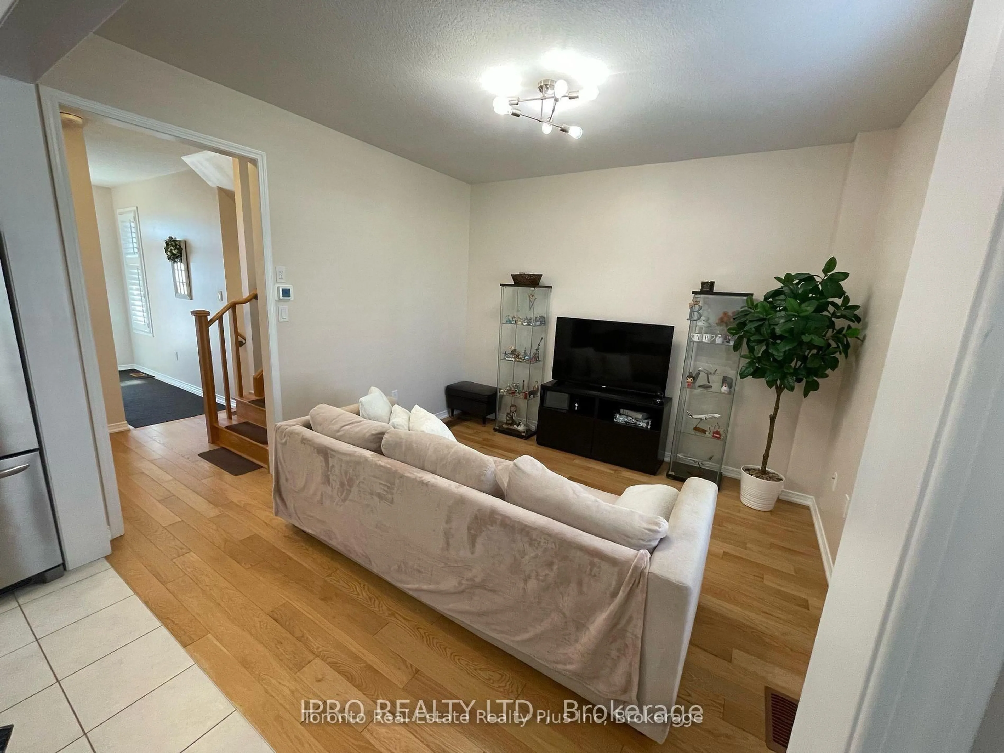 A pic of a room for 48 Witteveen Dr, Brant Ontario N3T 0S3