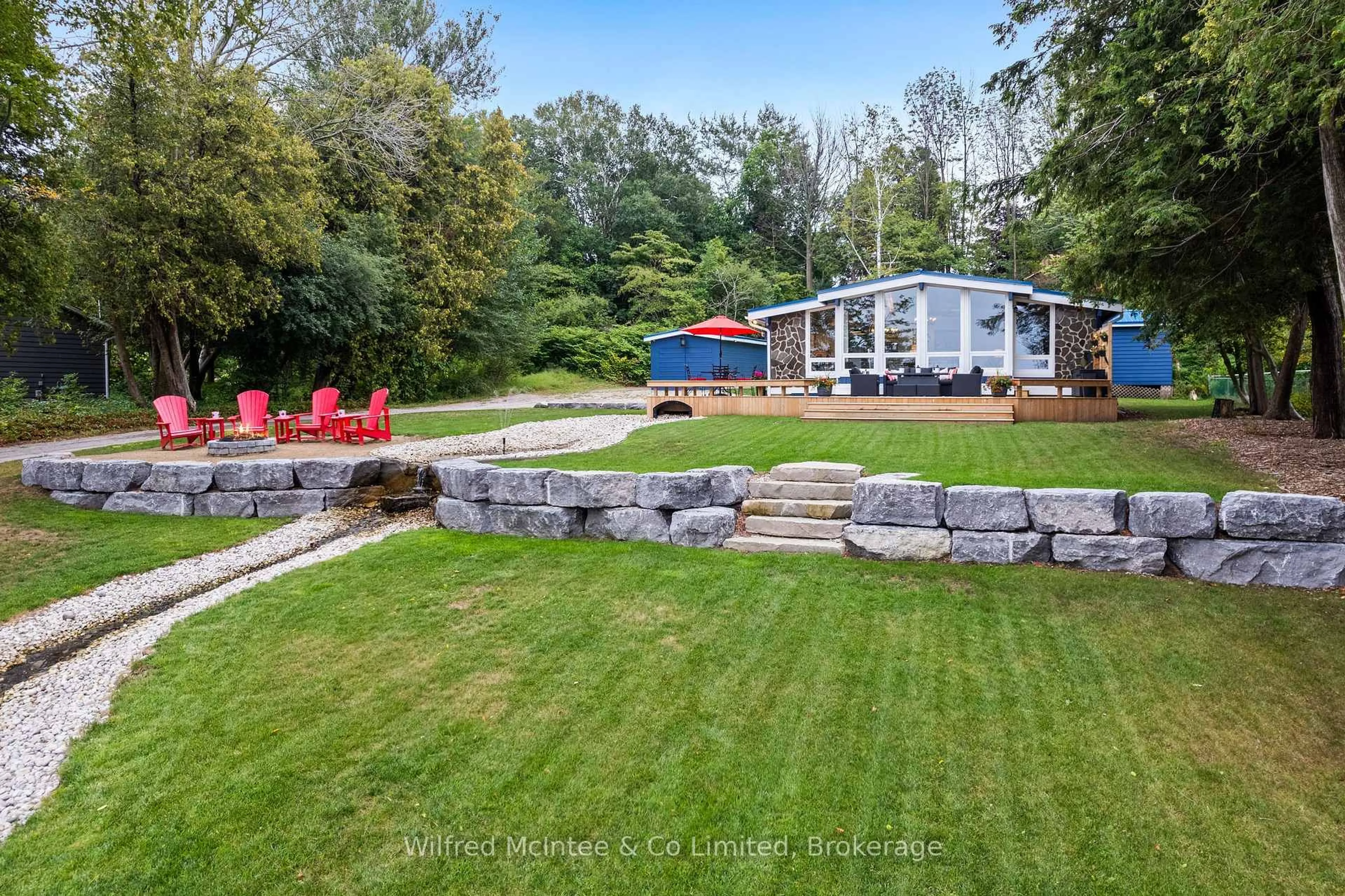 A pic from outside/outdoor area/front of a property/back of a property/a pic from drone, water/lake/river/ocean view for 53 Goderich St, Kincardine Ontario N2Z 2K8