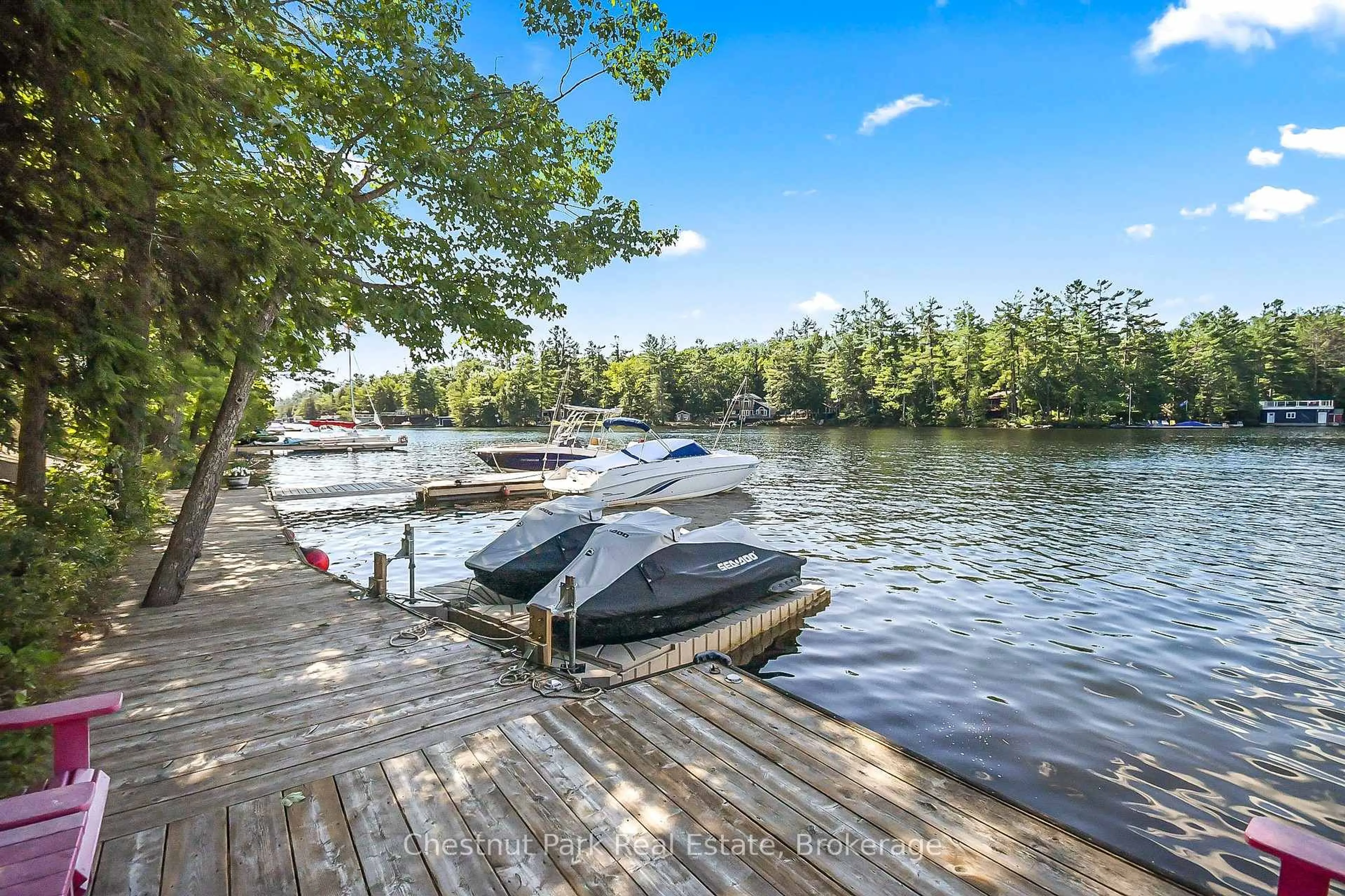 Patio, water/lake/river/ocean view for 86 Taylor Island, Gravenhurst Ontario P1P 1R2