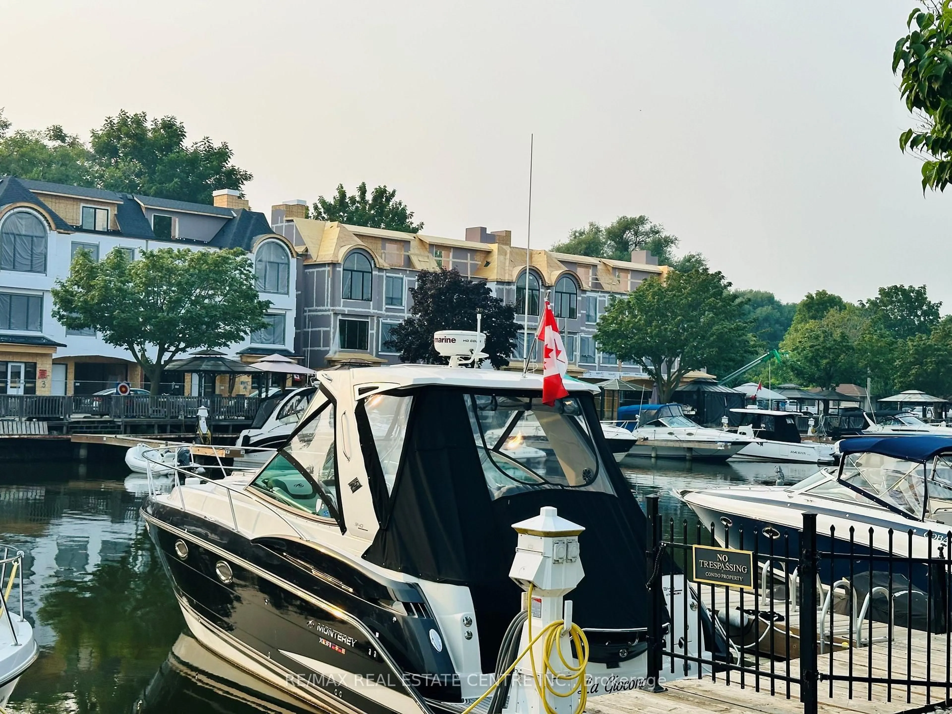 Blurry image for TH -3 HARBOUR,INSPIRATION POINT St, Grimsby Ontario L3M 2G4