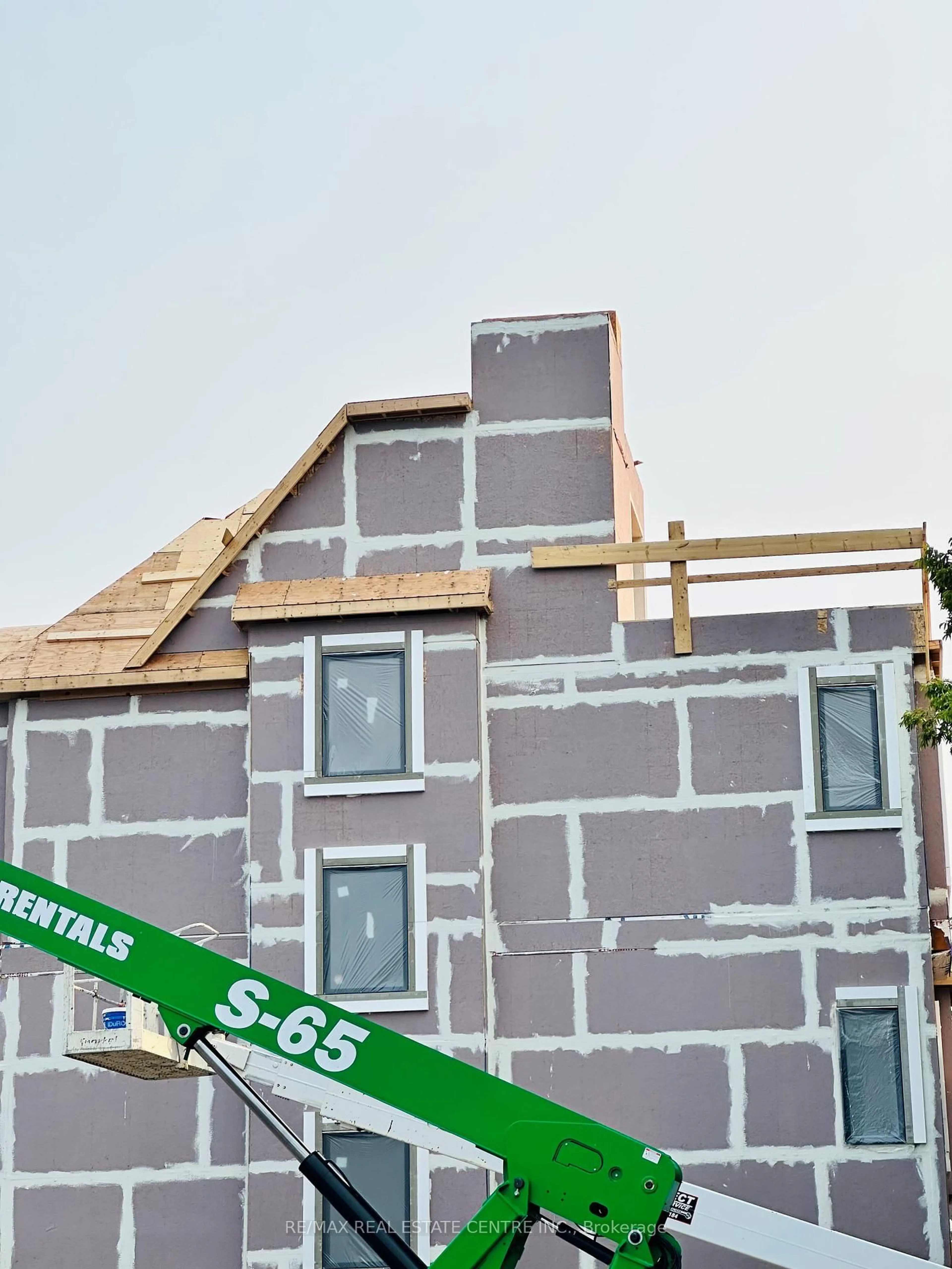 Home with brick exterior material, building for TH -3 HARBOUR,INSPIRATION POINT St, Grimsby Ontario L3M 2G4