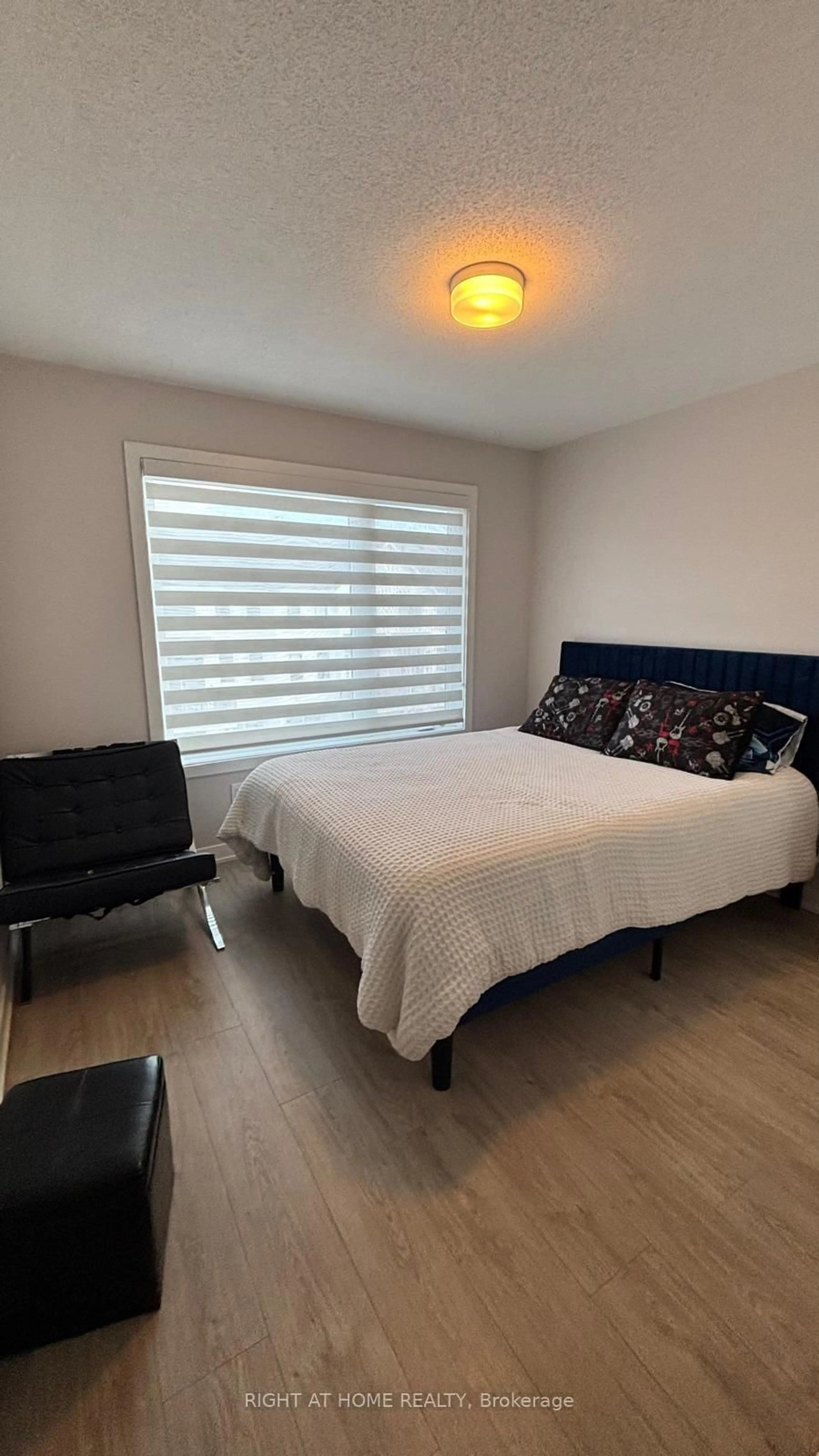 A pic of a room for 42 Stitch Mews, Richmond Ontario K0A 2Z0