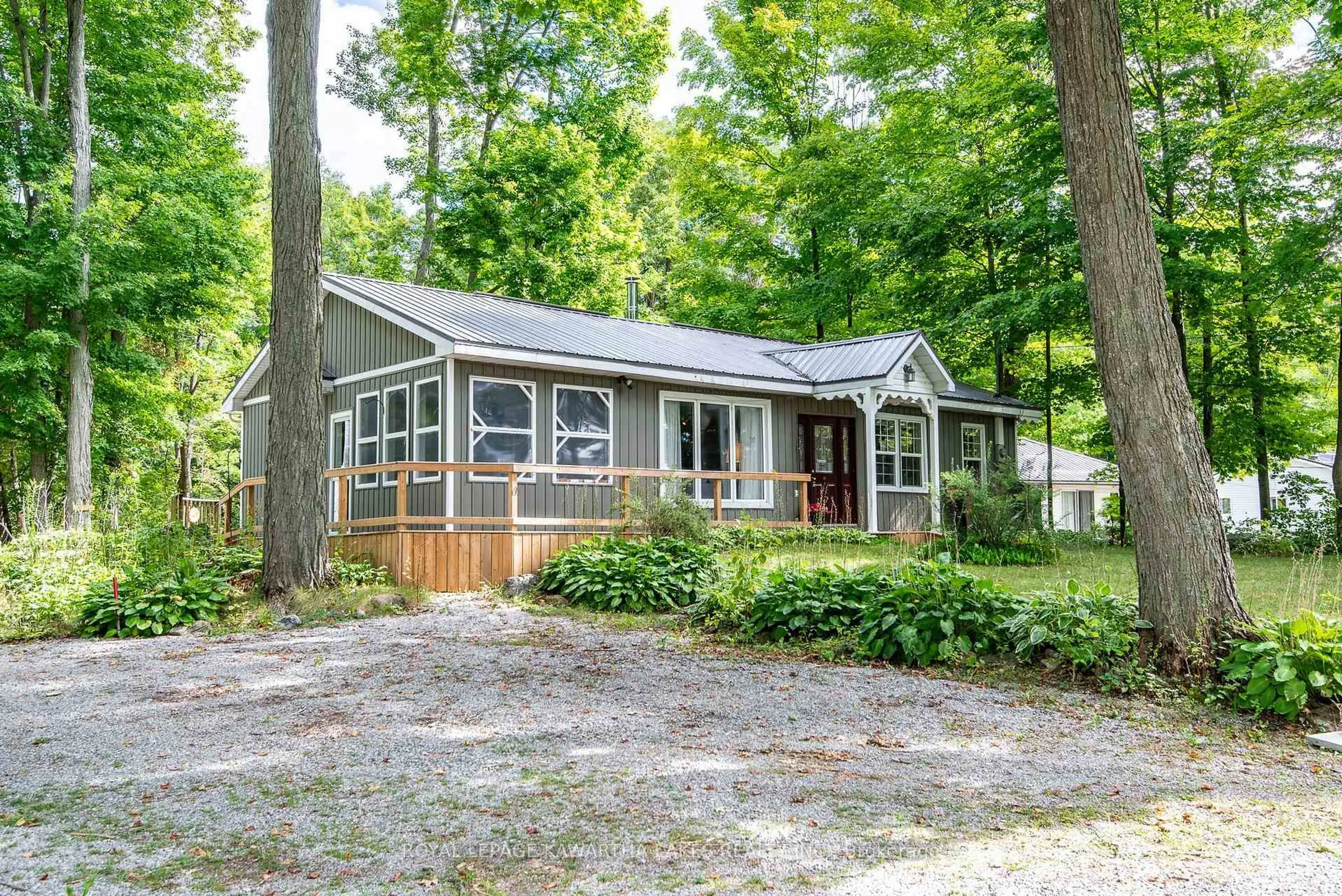 Home with vinyl exterior material, unknown for 130 Driftwood Village Dr, Kawartha Lakes Ontario K0M 1K0