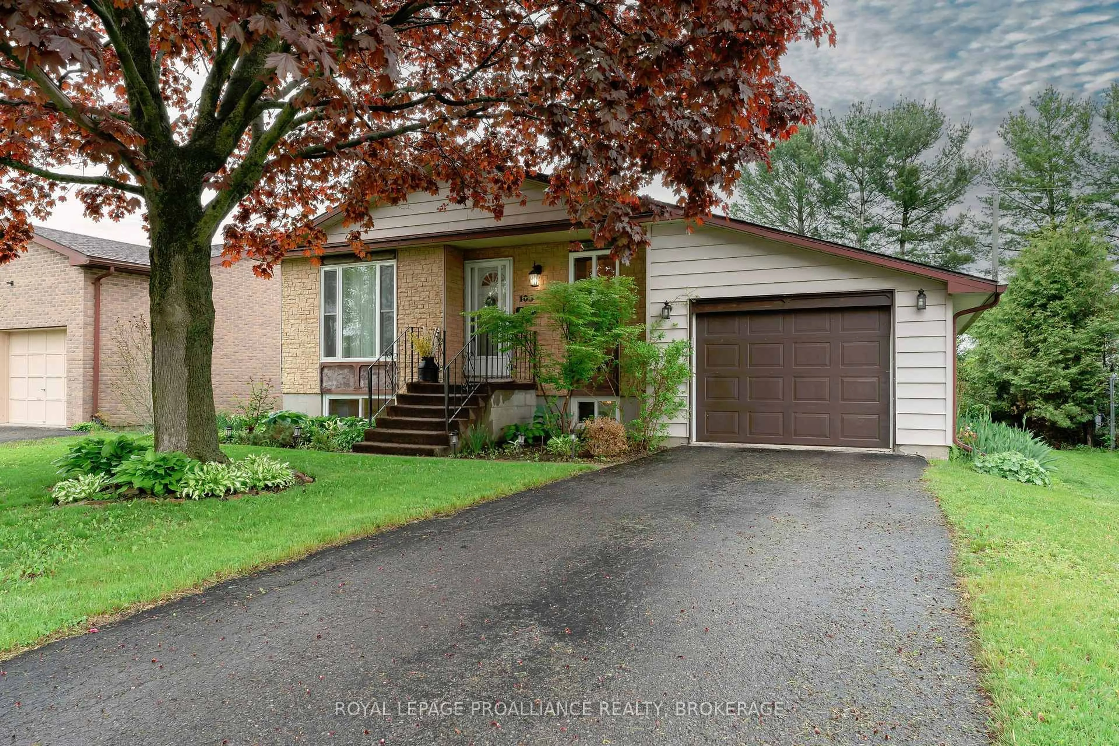 Unknown for 103 Elmwood Dr, Gananoque Ontario K7G 3A5