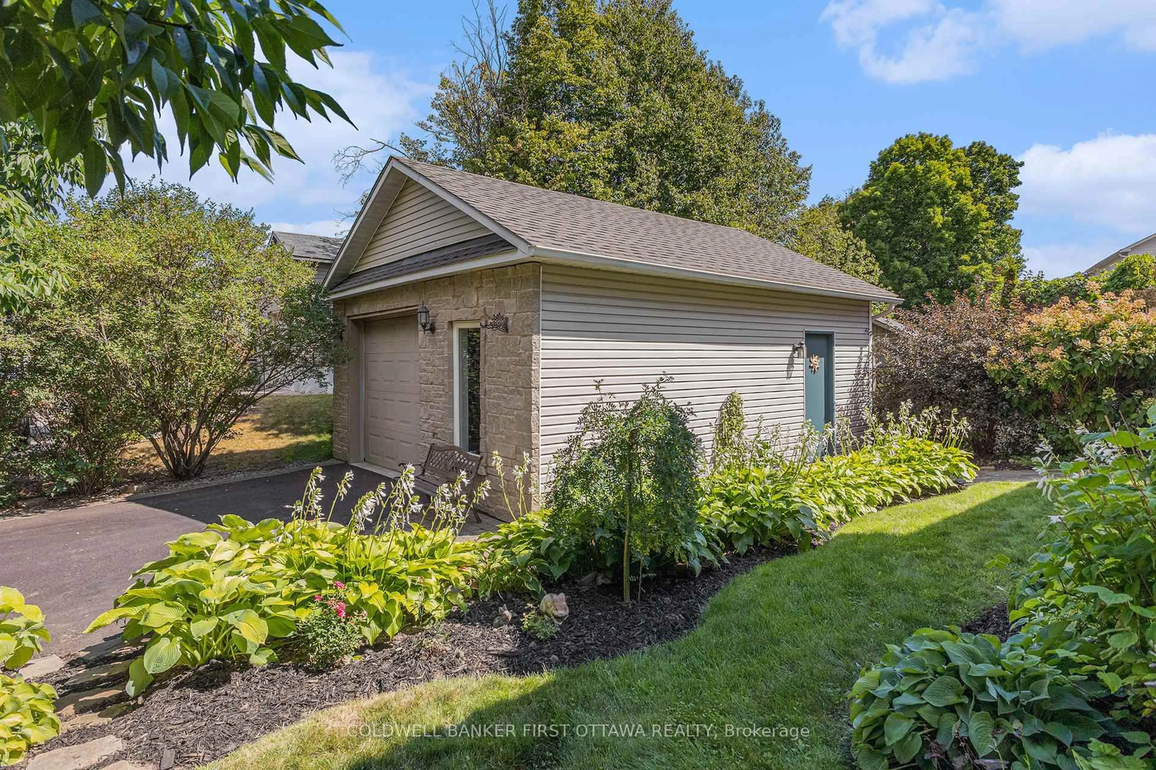 Unknown for 475 MOFFATT St, Carleton Place Ontario K7C 4V8
