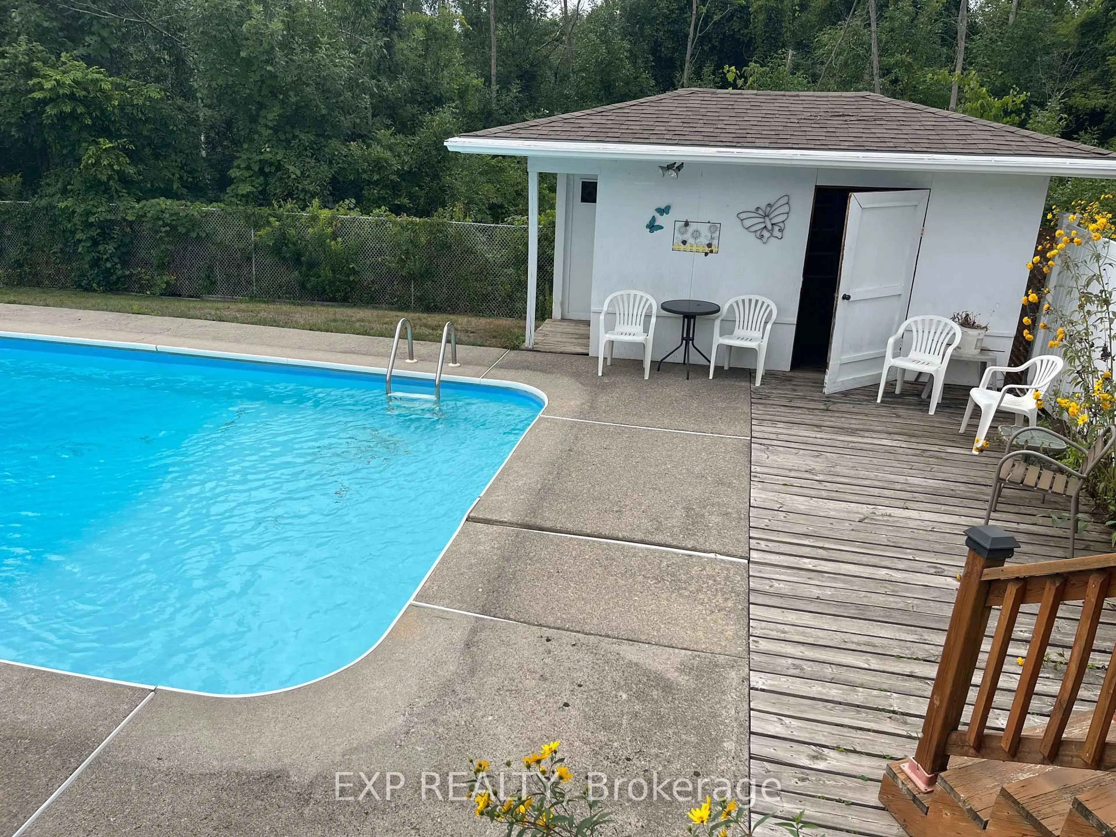 Pool for 14 Dixie Pl, Belleville Ontario K8P 5A9