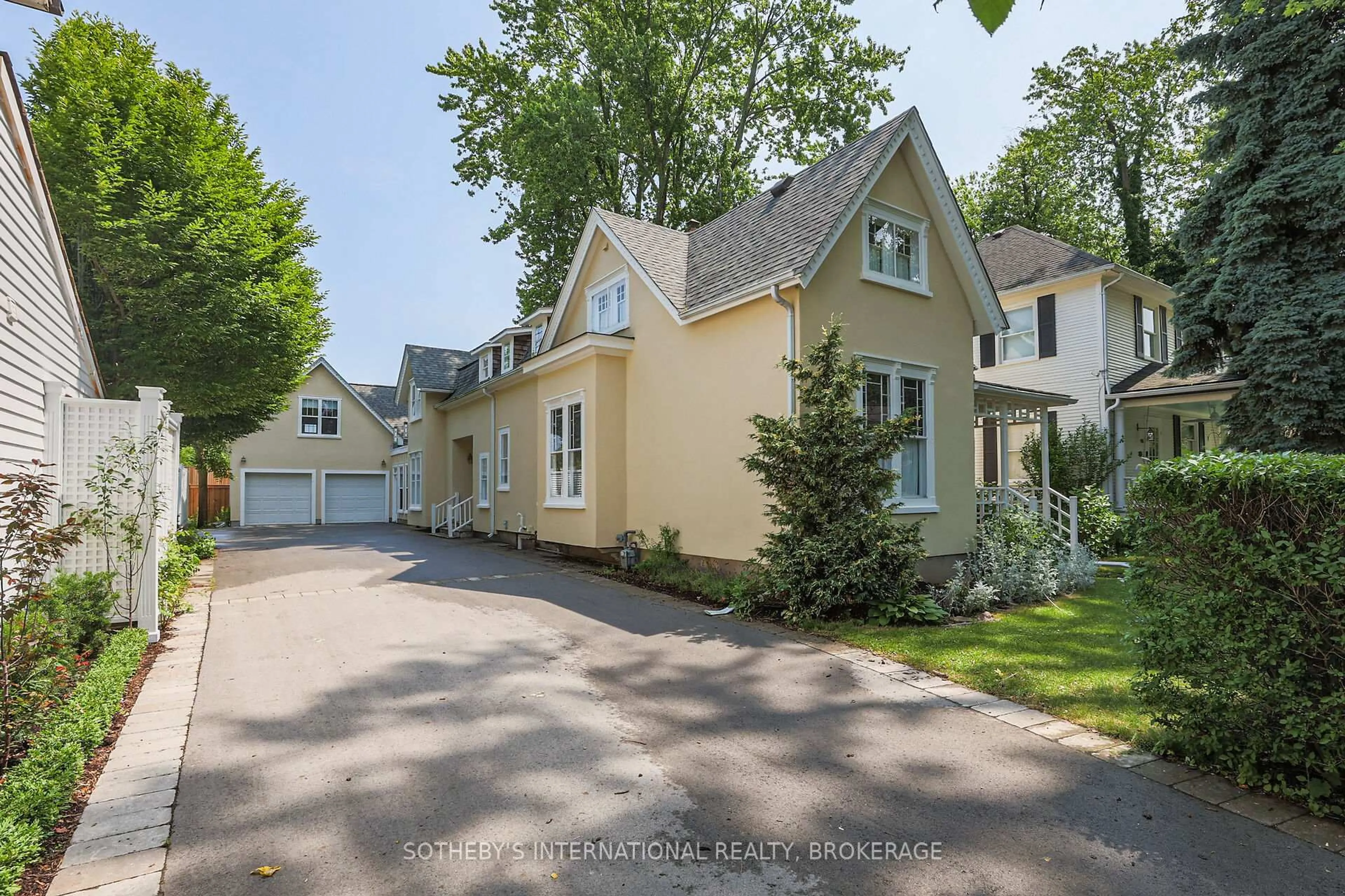 Unknown for 129 JOHNSON St, Niagara-on-the-Lake Ontario L0S 1J0
