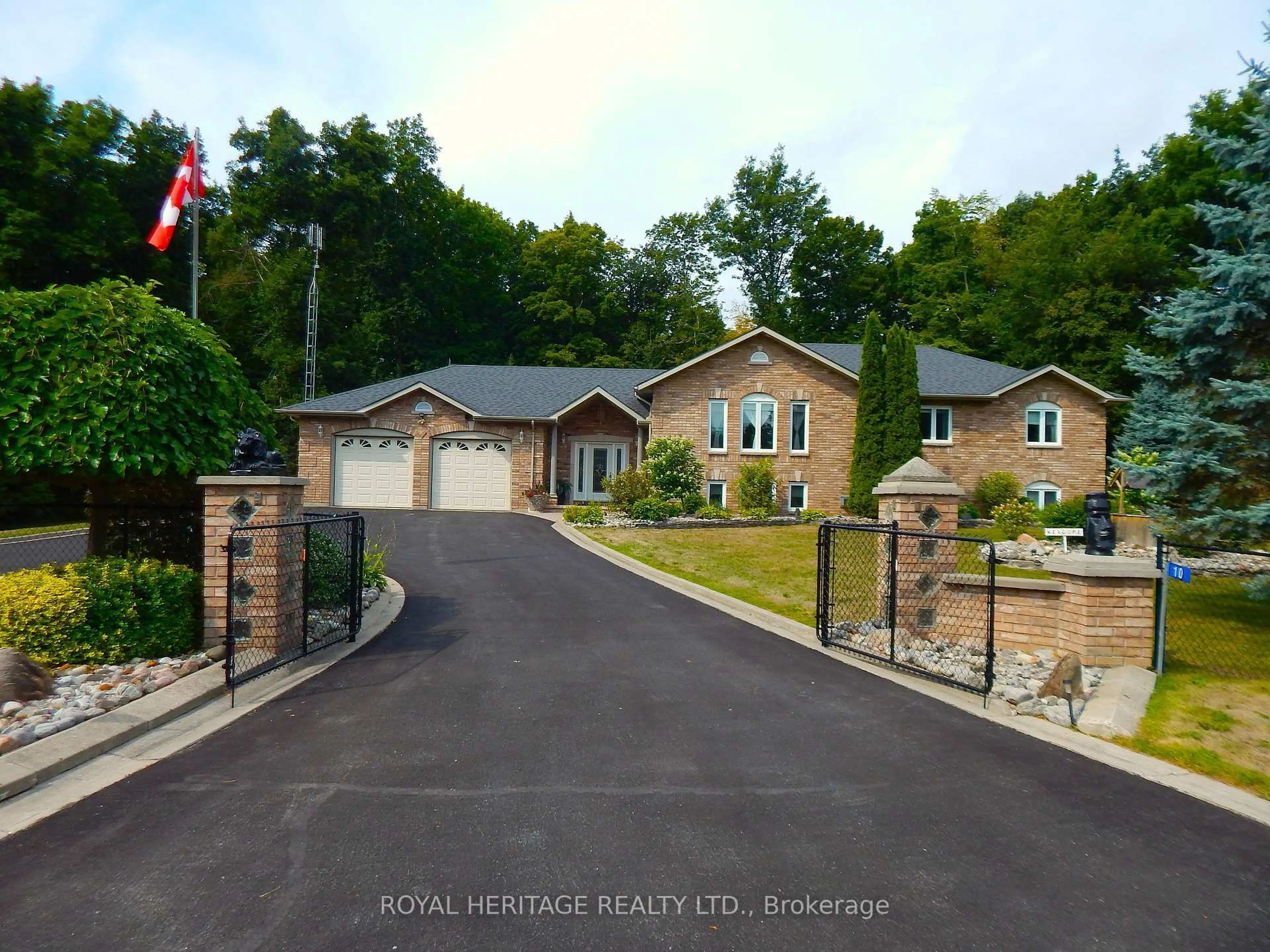 A pic from outside/outdoor area/front of a property/back of a property/a pic from drone, street for 10 VICARI Rd, Brighton Ontario K0K 1H0