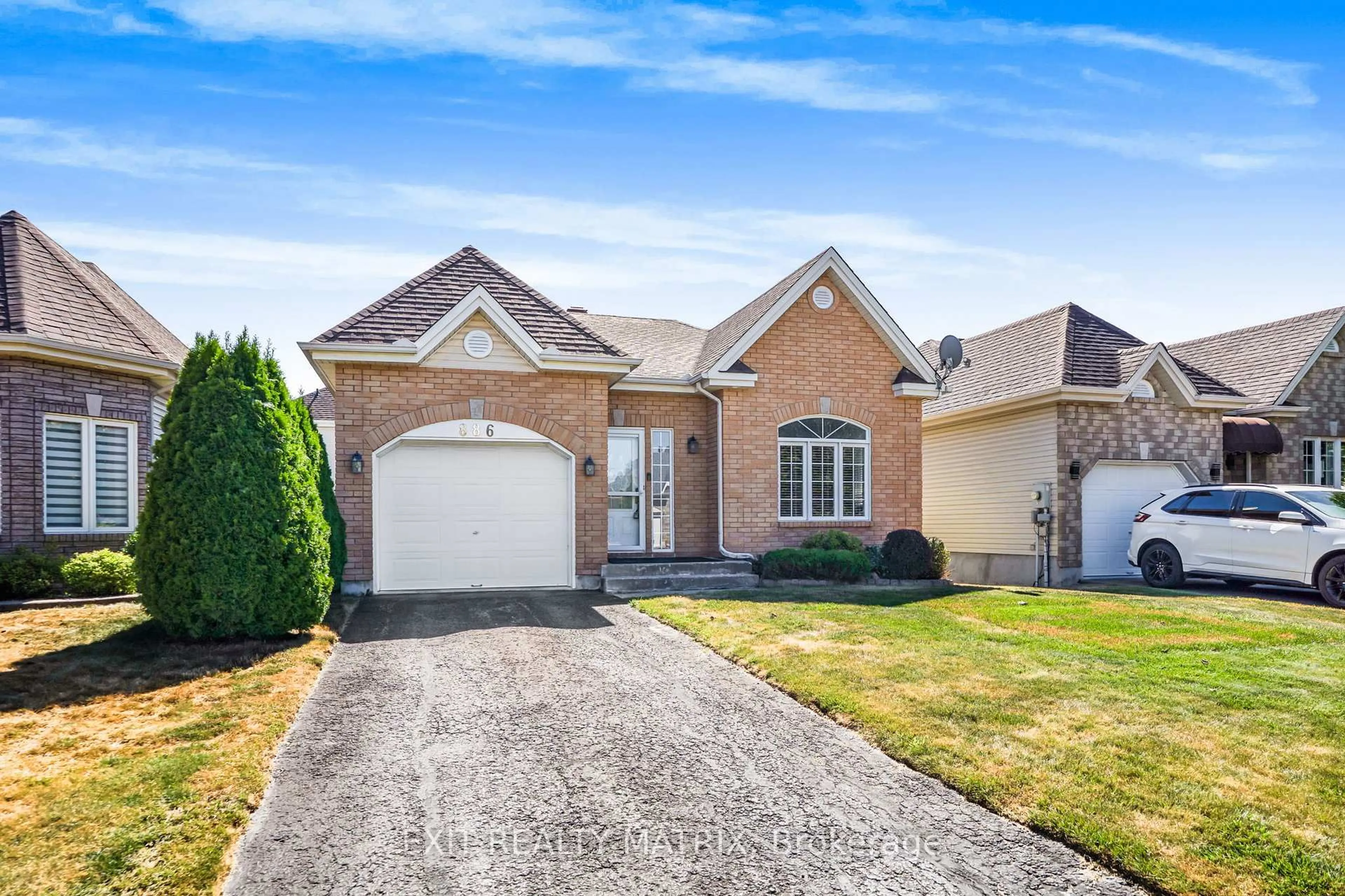 Home with brick exterior material, street for 886 Pilon St, Hawkesbury Ontario K6A 3P8