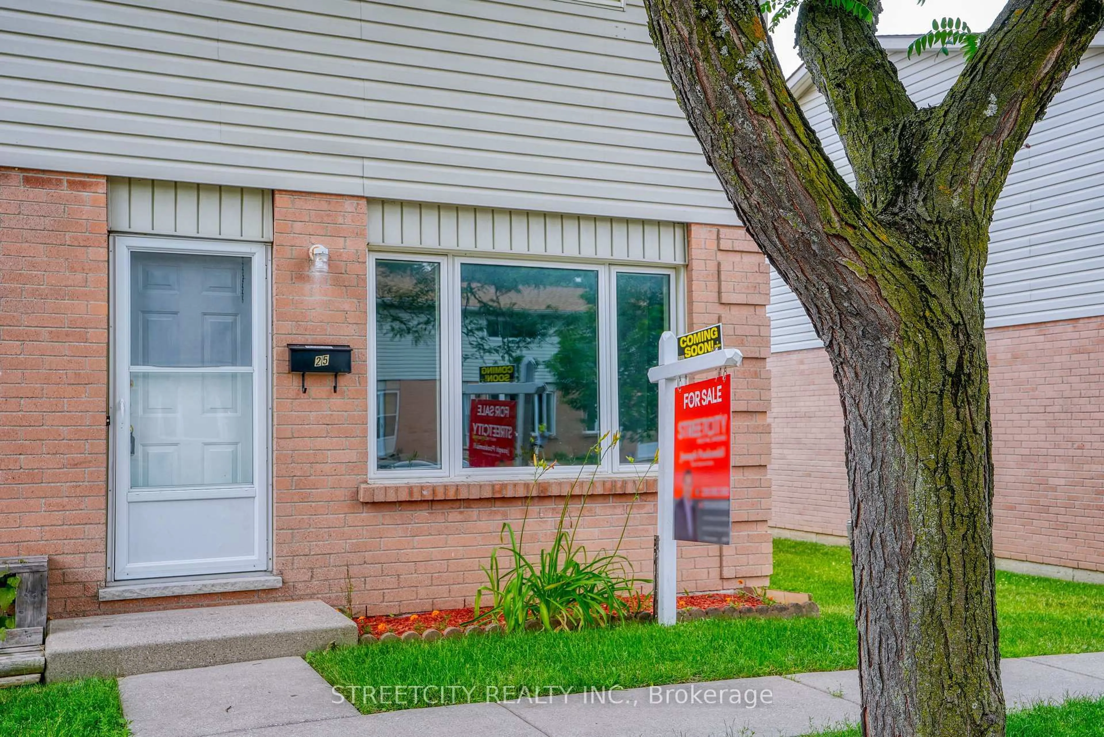 Unknown for 45 GATEWOOD Pl #25, London East Ontario N5Y 5A4