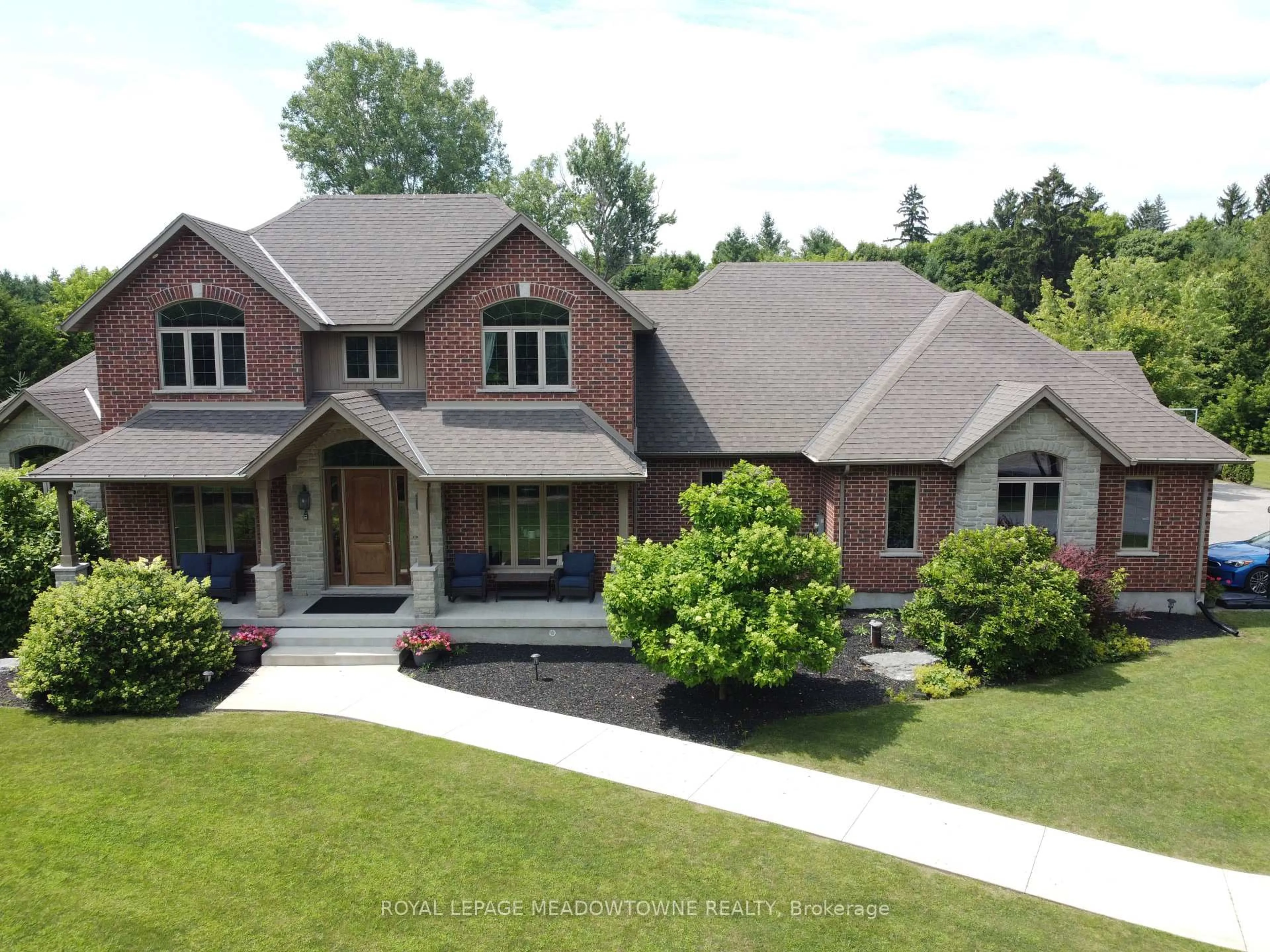 Home with brick exterior material, street for 7412 Boyce Dr, Puslinch Ontario N0B 2J0