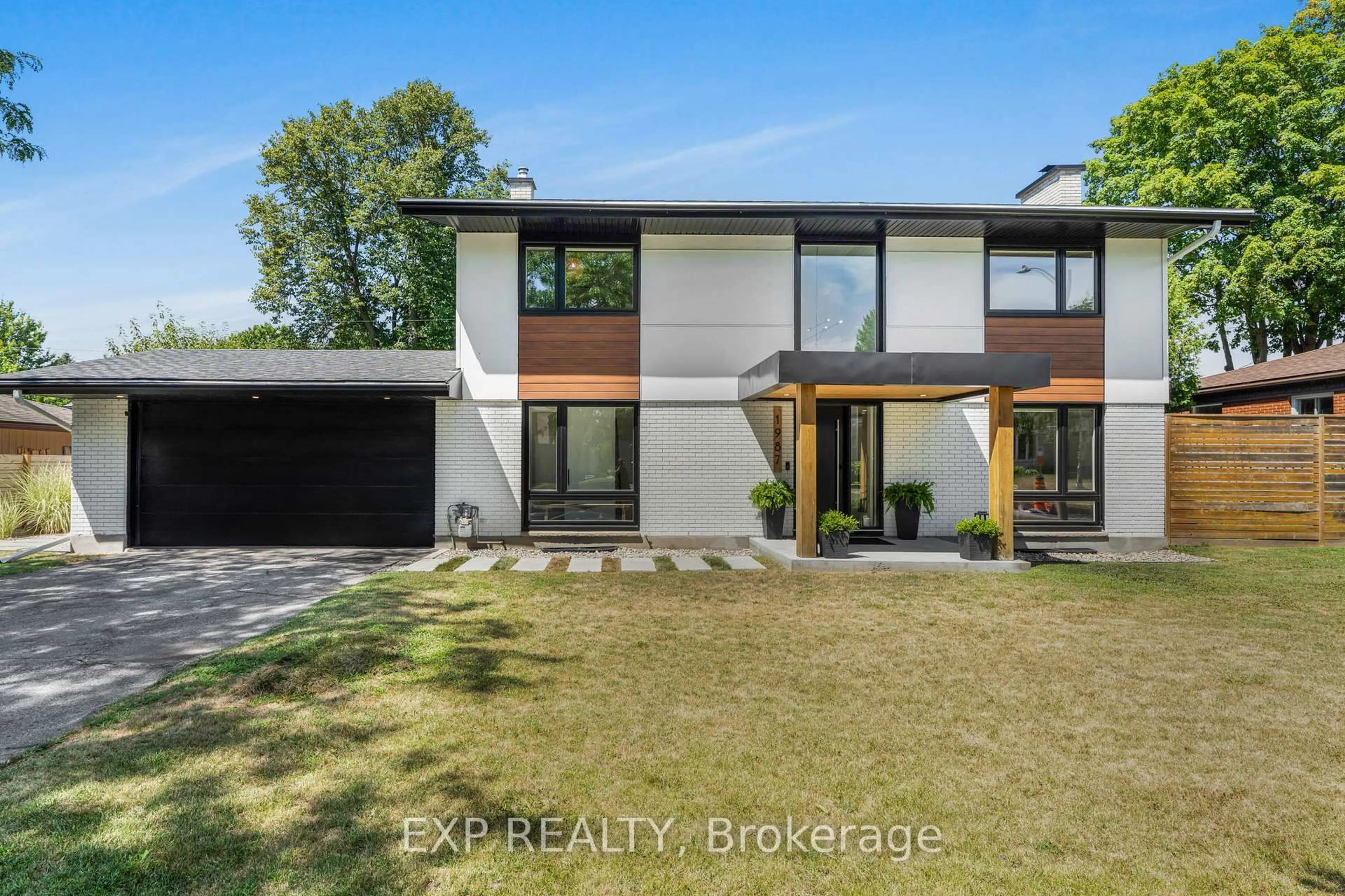 Home with brick exterior material, street for 1987 Bel-Air Dr, Ottawa Ontario K2C 0X1