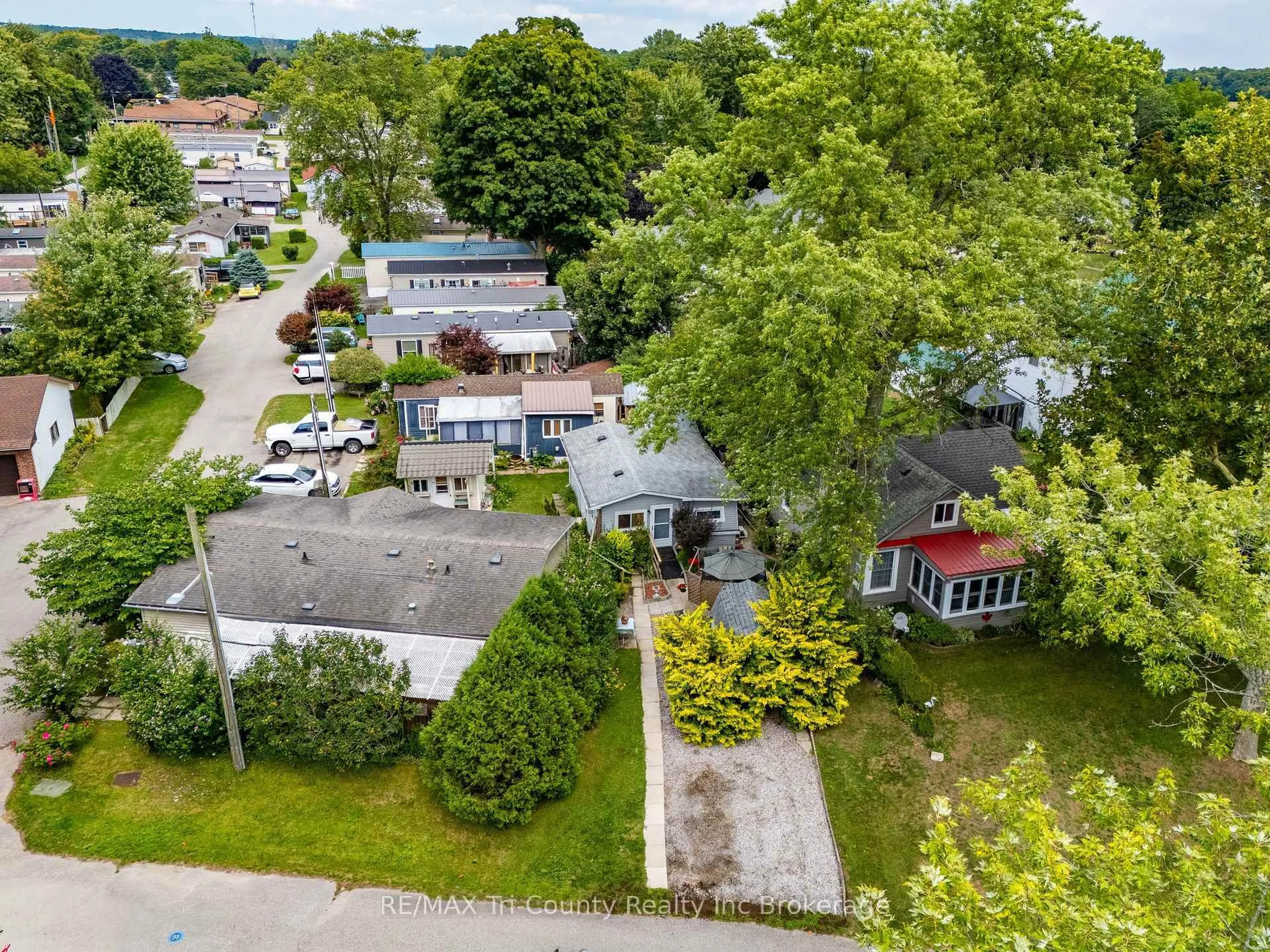A pic from outside/outdoor area/front of a property/back of a property/a pic from drone, street for 33 Pitt St #32, Bayham Ontario N0J 1T0