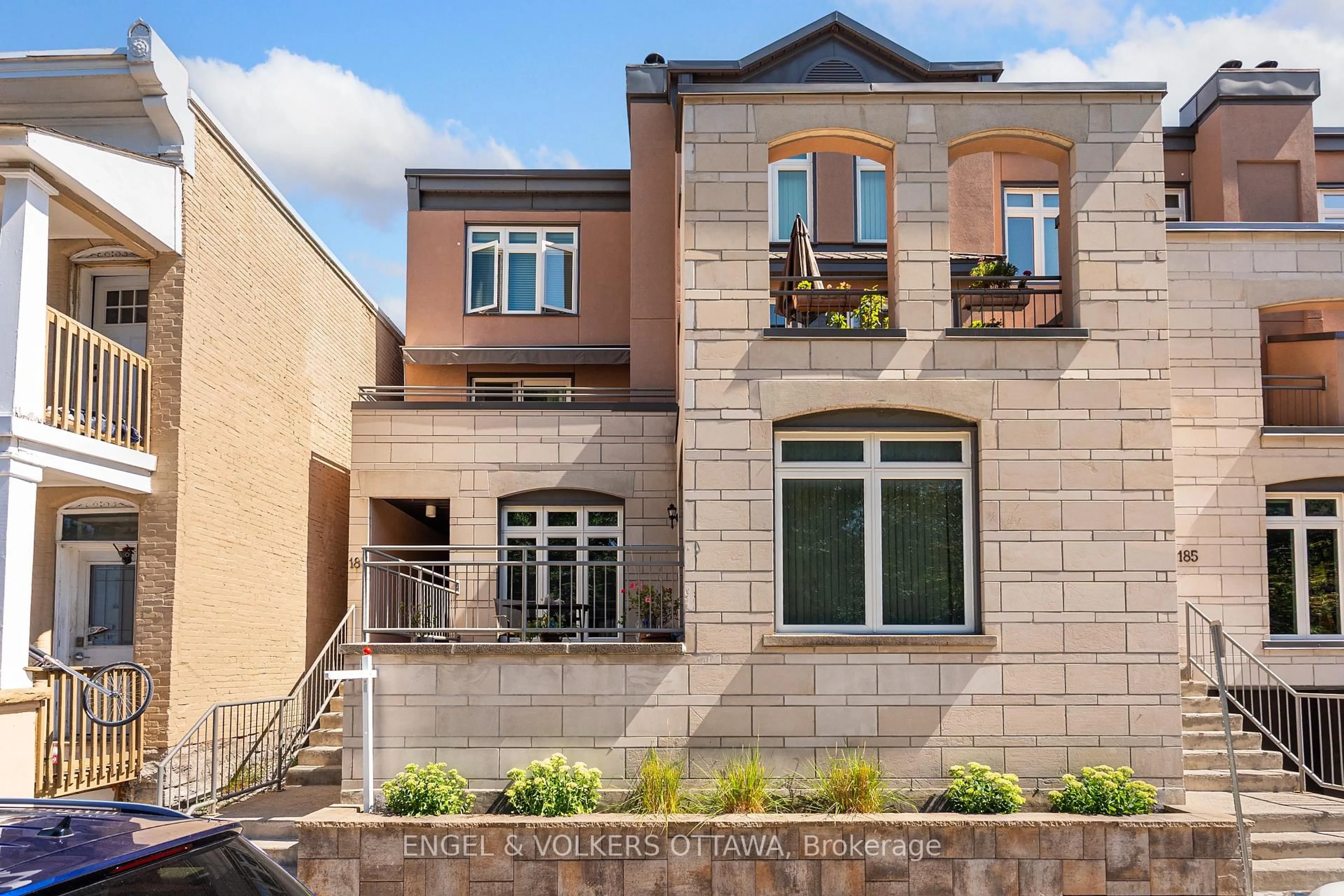 Home with brick exterior material, street for 183 Cumberland St #B, Ottawa Ontario K1N 7H2