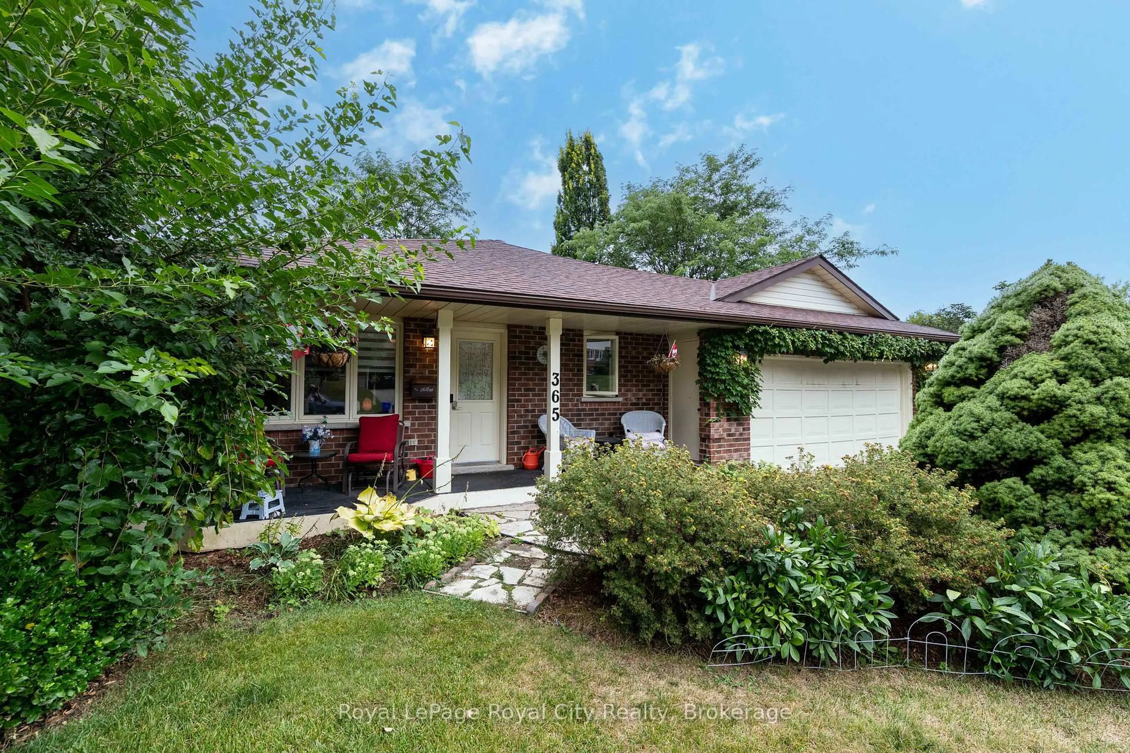 Unknown for 365 Wellington St, Centre Wellington Ontario N1M 3E1