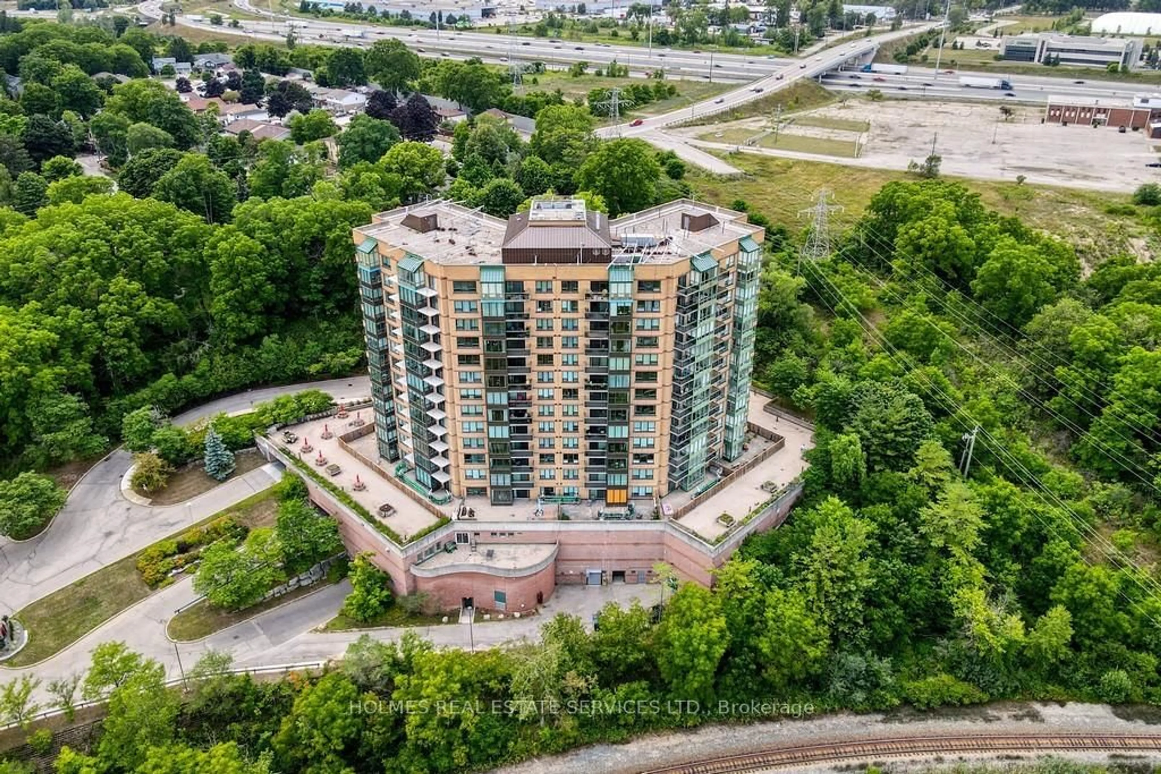 A pic from outside/outdoor area/front of a property/back of a property/a pic from drone, city buildings view from balcony for 237 King St #1004, Cambridge Ontario N3H 5L2