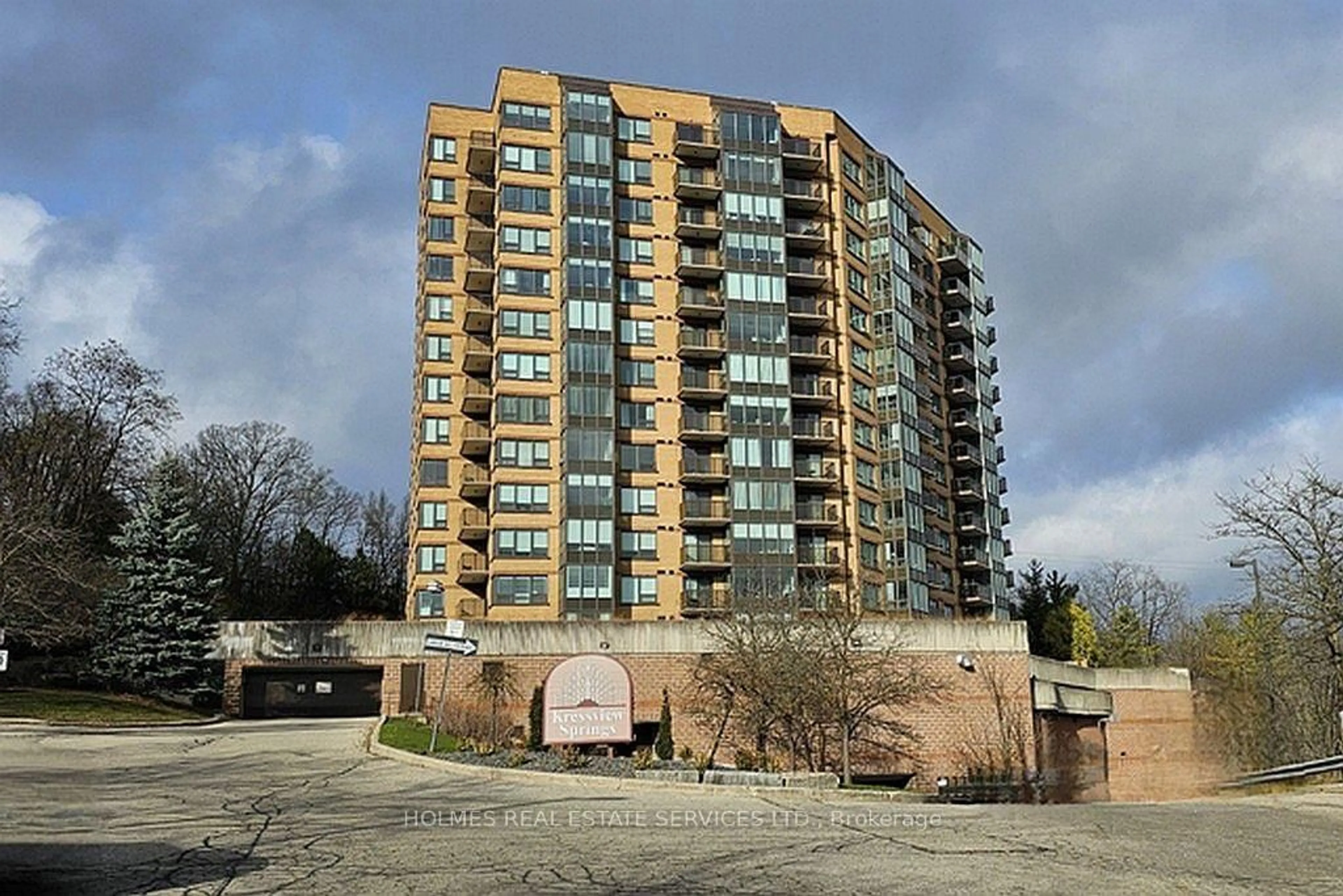 Unknown for 237 King St #1004, Cambridge Ontario N3H 5L2