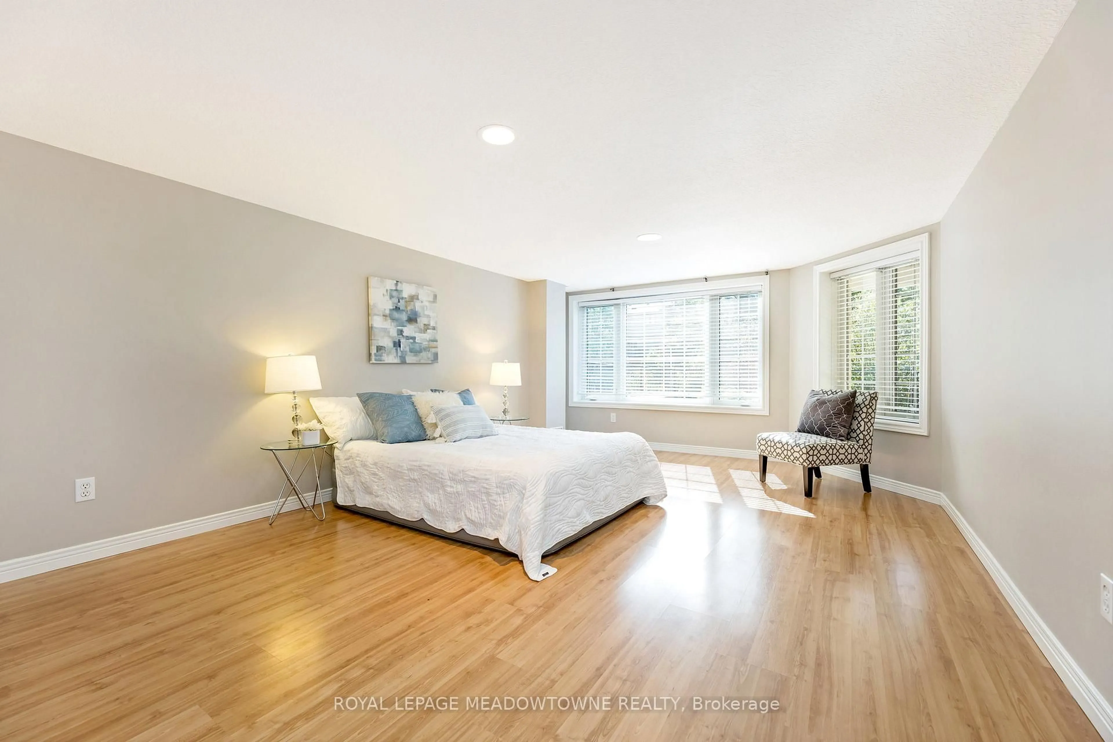 Bedroom with bed, wood/laminate floor for 33 Grey Oak Dr, Guelph Ontario N1L 1P3