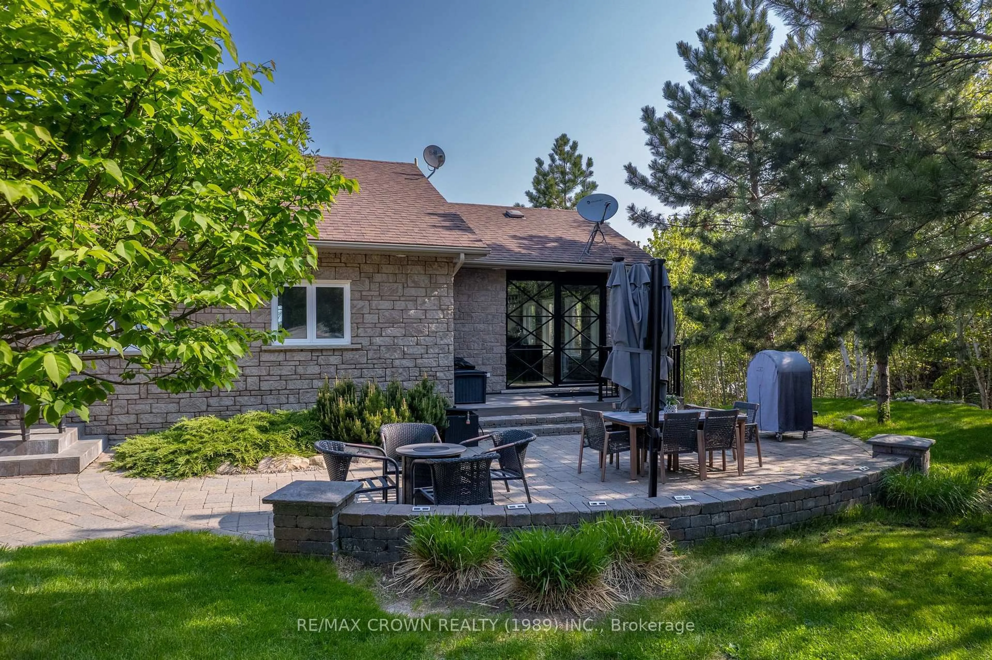 Unknown for 20 Breezehill Rd, Greater Sudbury Ontario P0M 2Y0