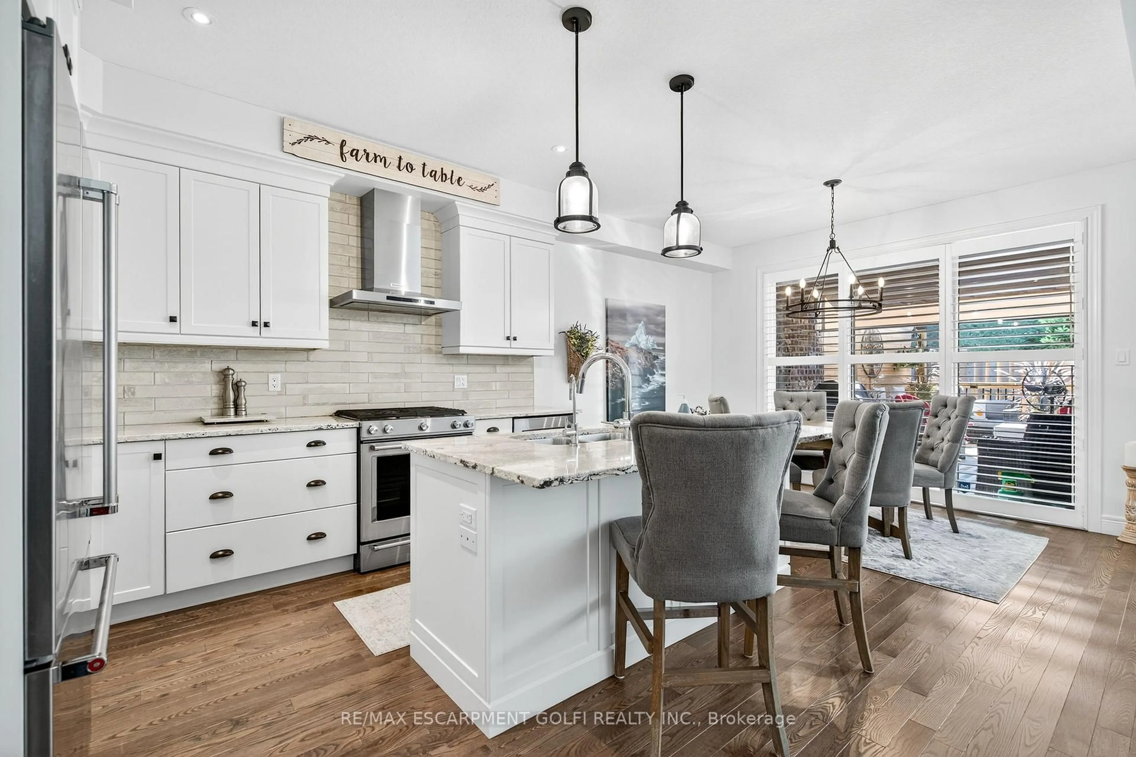 Open concept kitchen, ceramic/tile floor for 254 Gosling Gdns #17, Guelph Ontario N1L 0M4