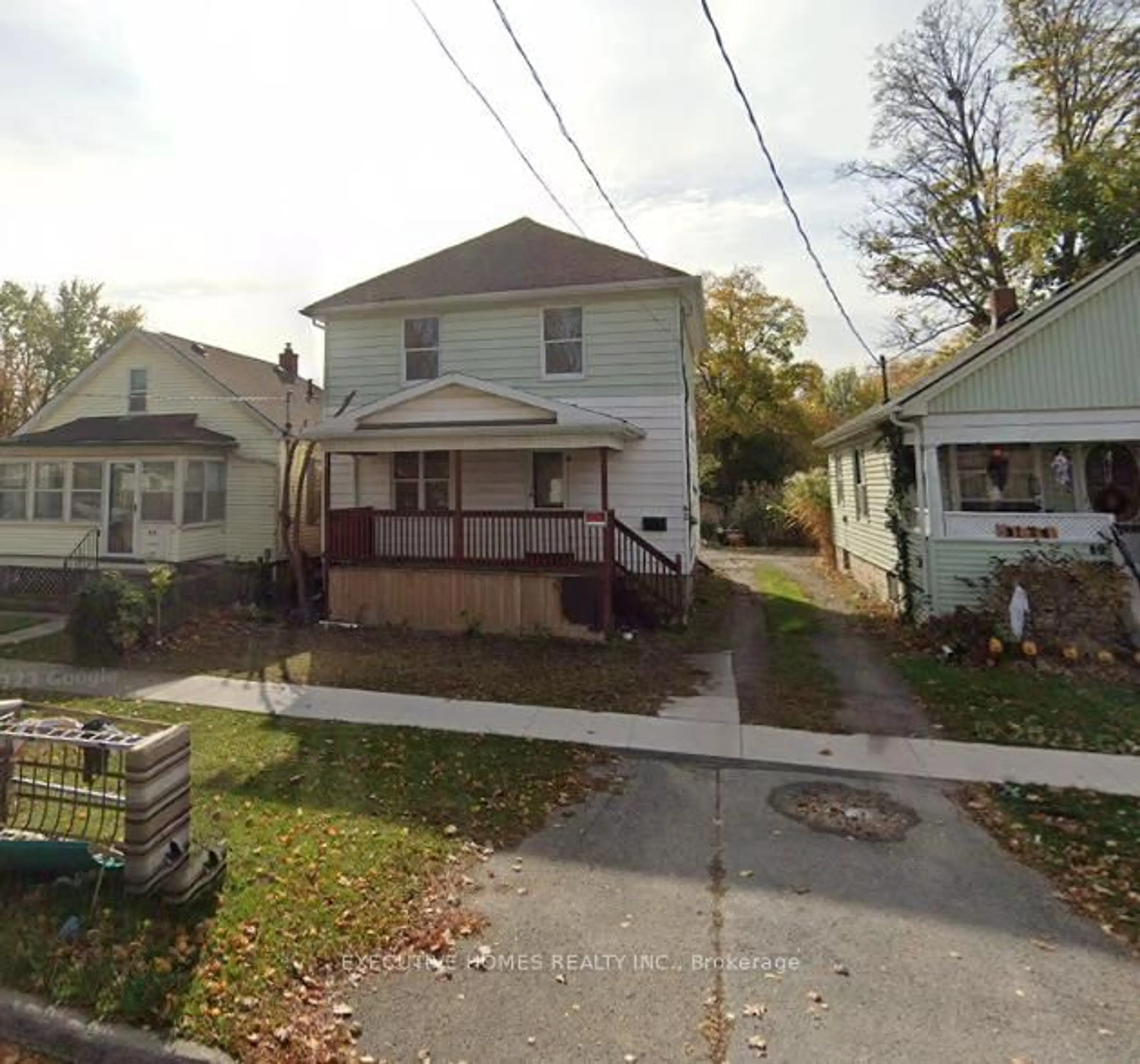 Unknown for 42 Russell Ave, St. Catharines Ontario L2R 1V5