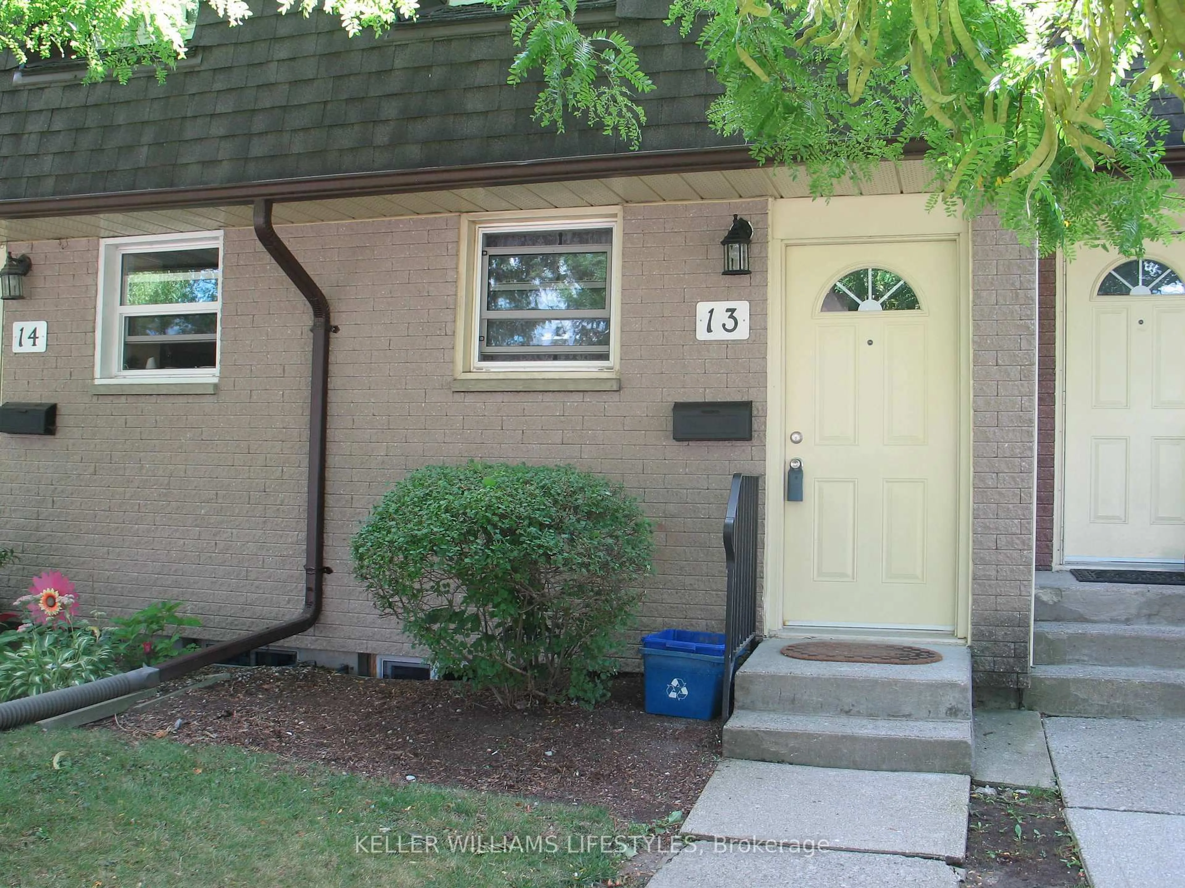 Unknown for 1919 Trafalgar St #13, London East Ontario N5V 1A1