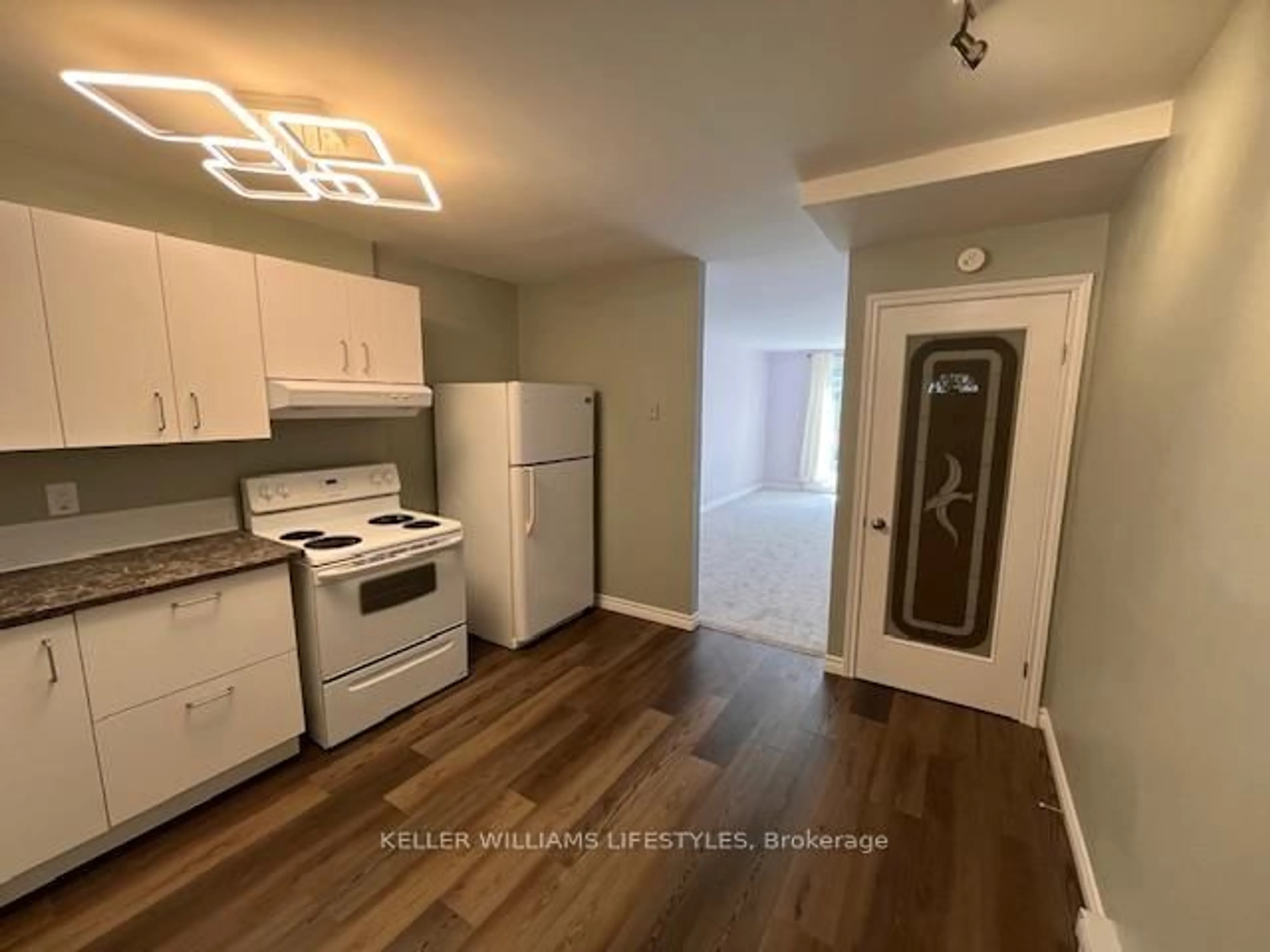 A pic of a room for 1919 Trafalgar St #13, London East Ontario N5V 1A1