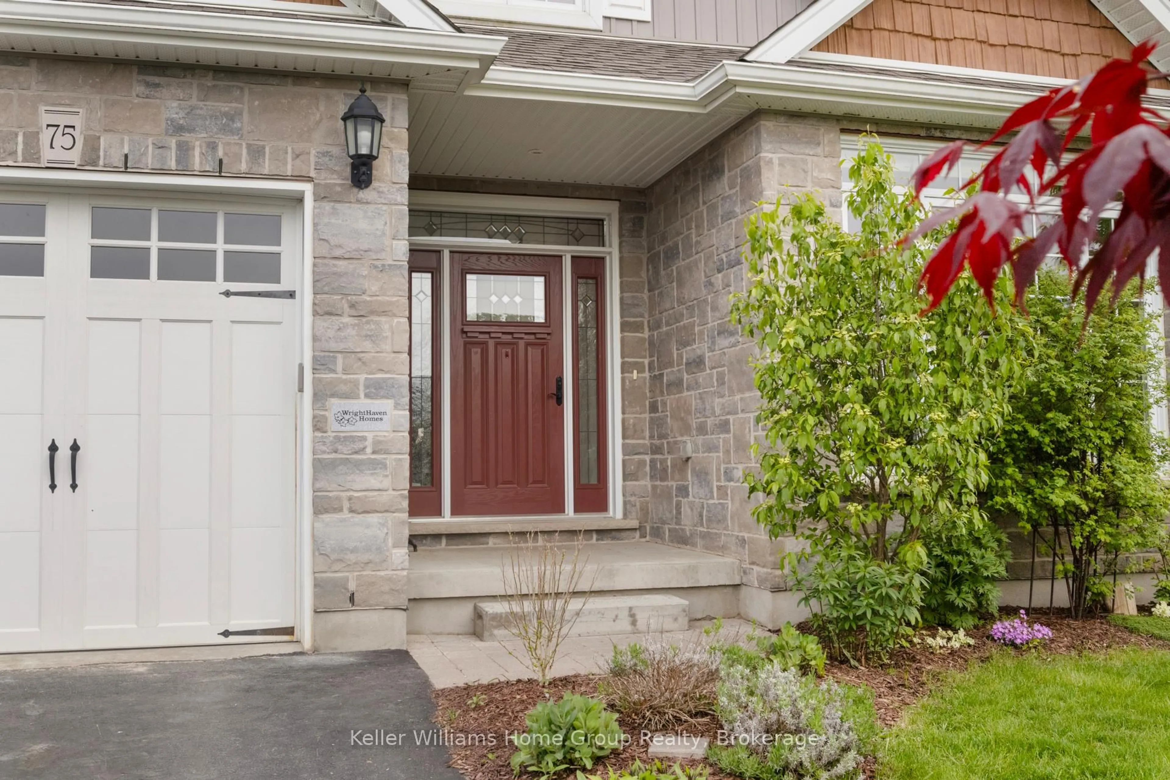 Indoor entryway for 75 Stafford St, Centre Wellington Ontario N0B 1S0