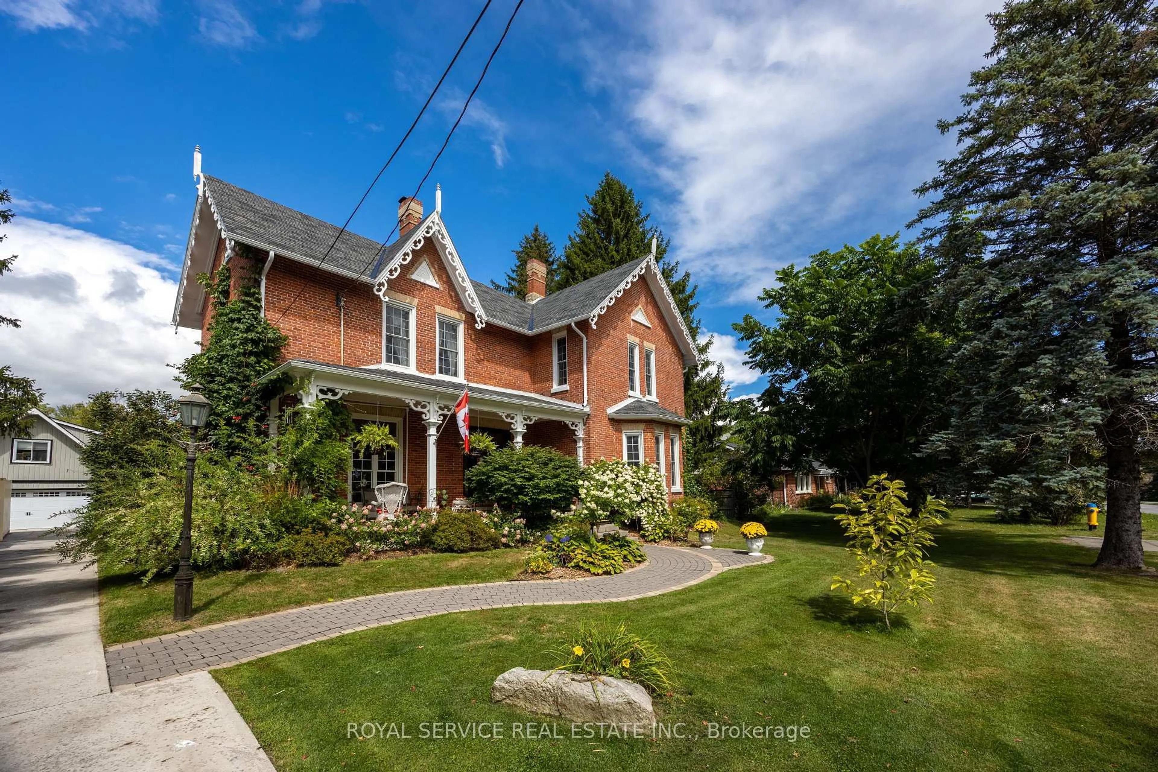 A pic from outside/outdoor area/front of a property/back of a property/a pic from drone, street for 60 King St, Cavan Monaghan Ontario L0A 1G0