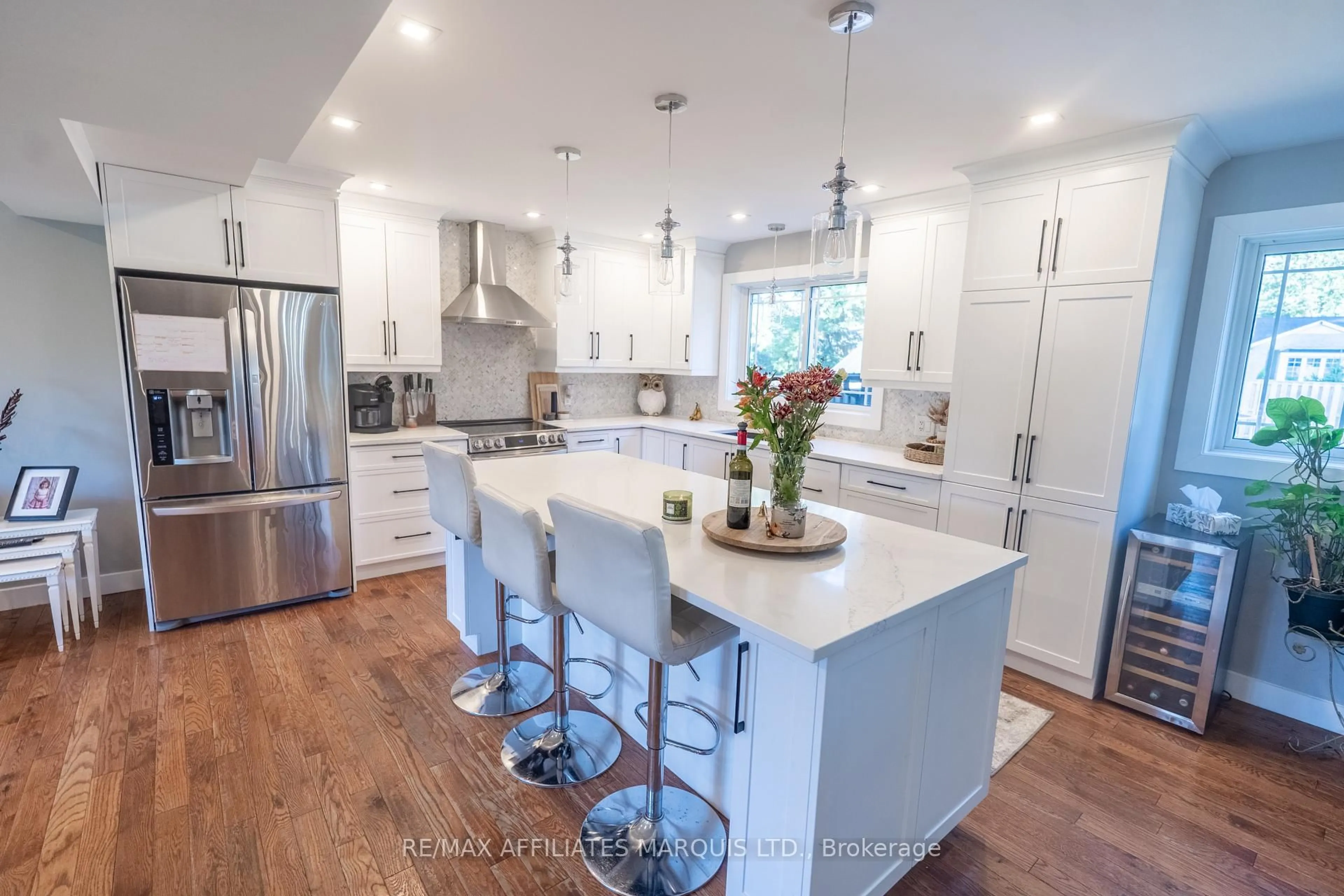 Open concept kitchen, unknown for 1612 Grant Ave, Cornwall Ontario K6J 5J4