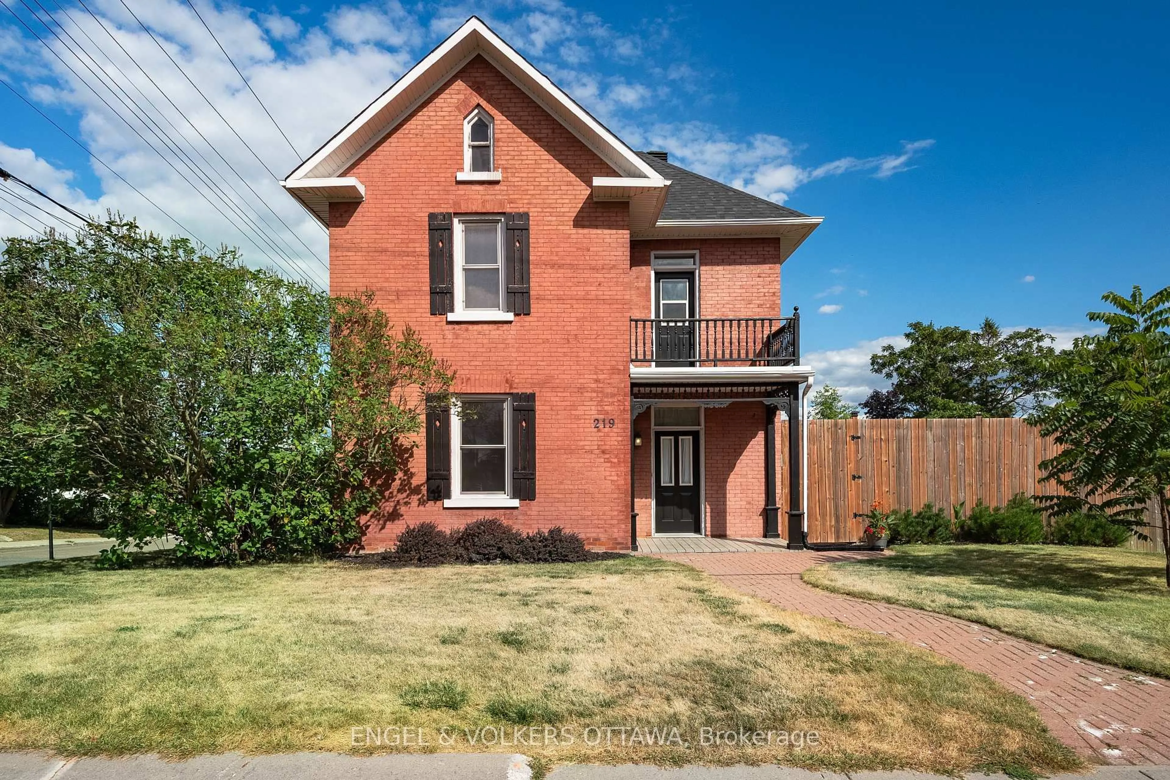 Home with brick exterior material, street for 219 John St, Arnprior Ontario K7S 2P2