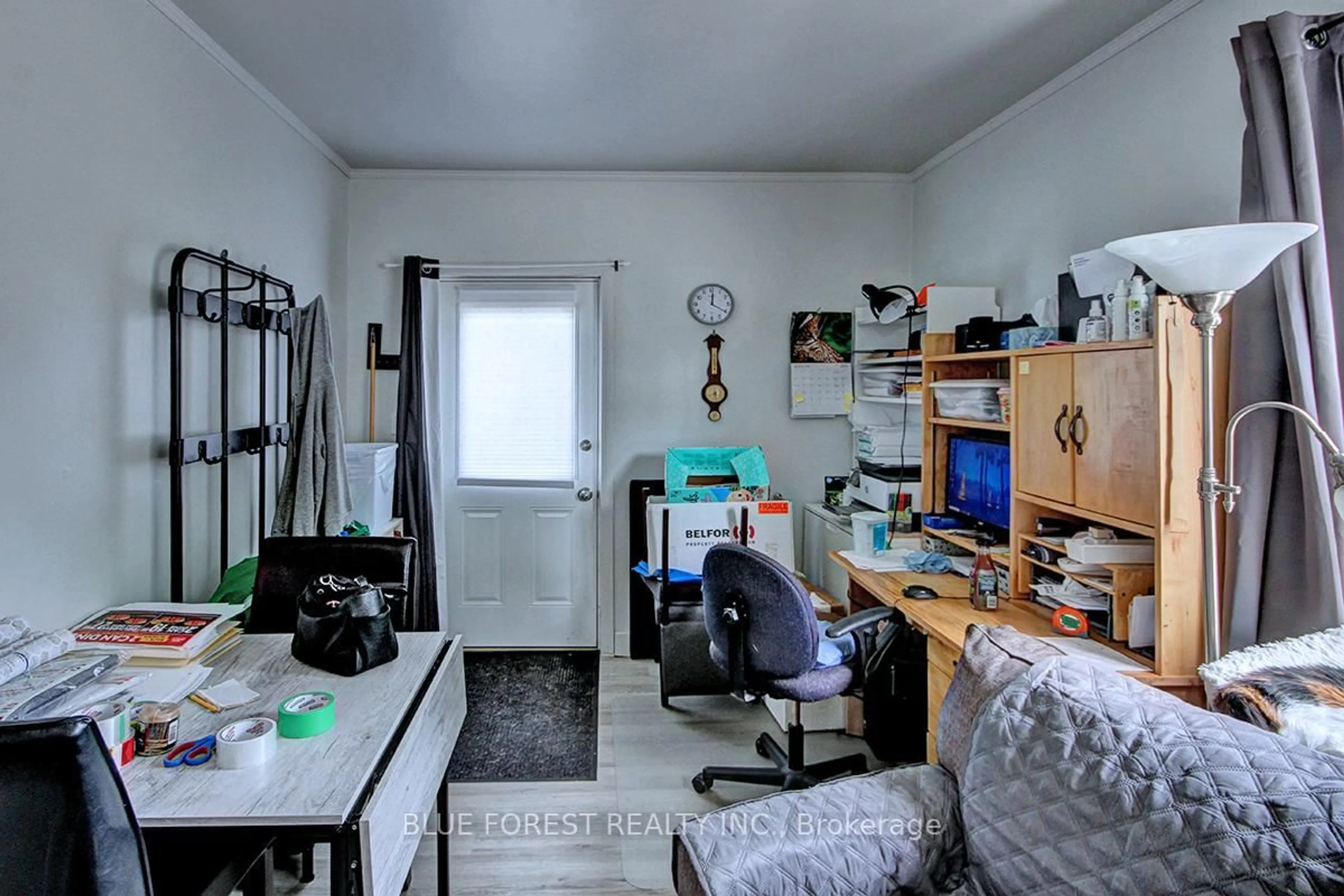 A pic of a room for 180 Ross St, St. Thomas Ontario N5R 3Y3