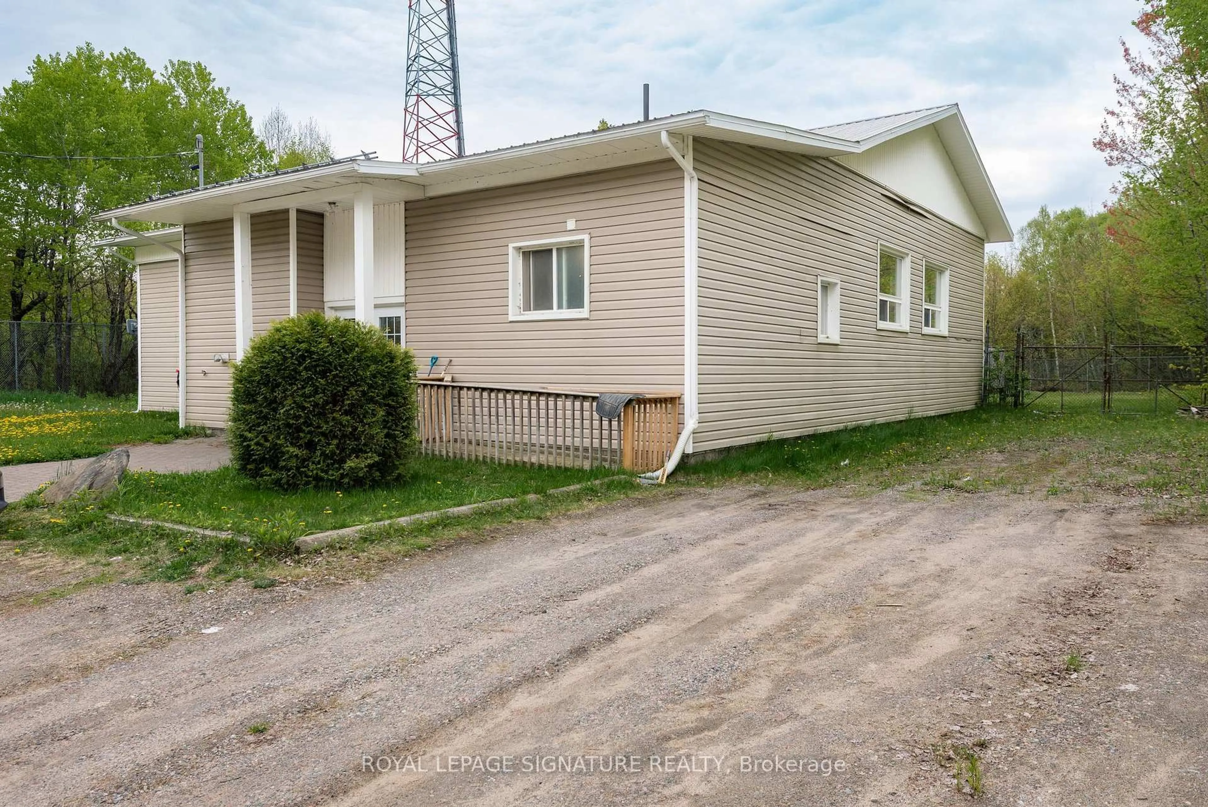 Unknown for 131 Cedar Heights Dr, North Bay Ontario P1B 8G3