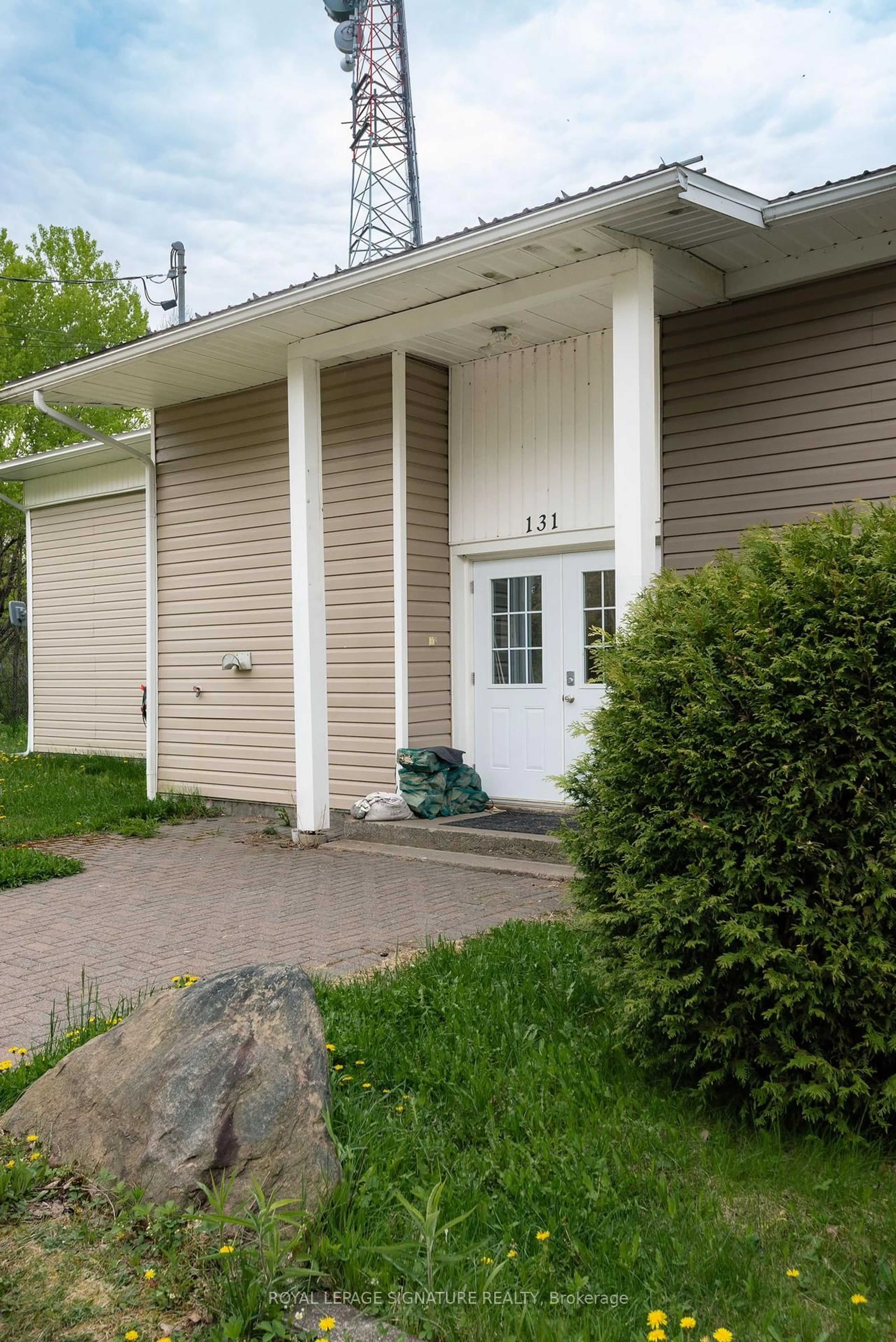 Unknown for 131 Cedar Heights Dr, North Bay Ontario P1B 8G3